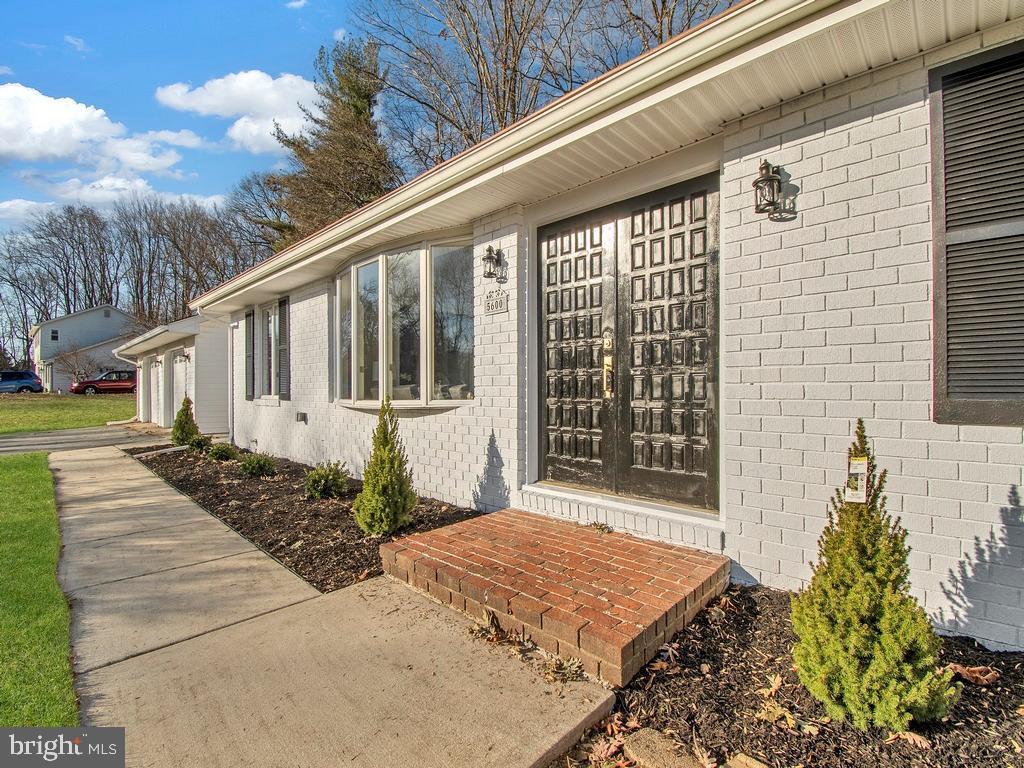 STRAWBRIDGE ESTATES - Residential