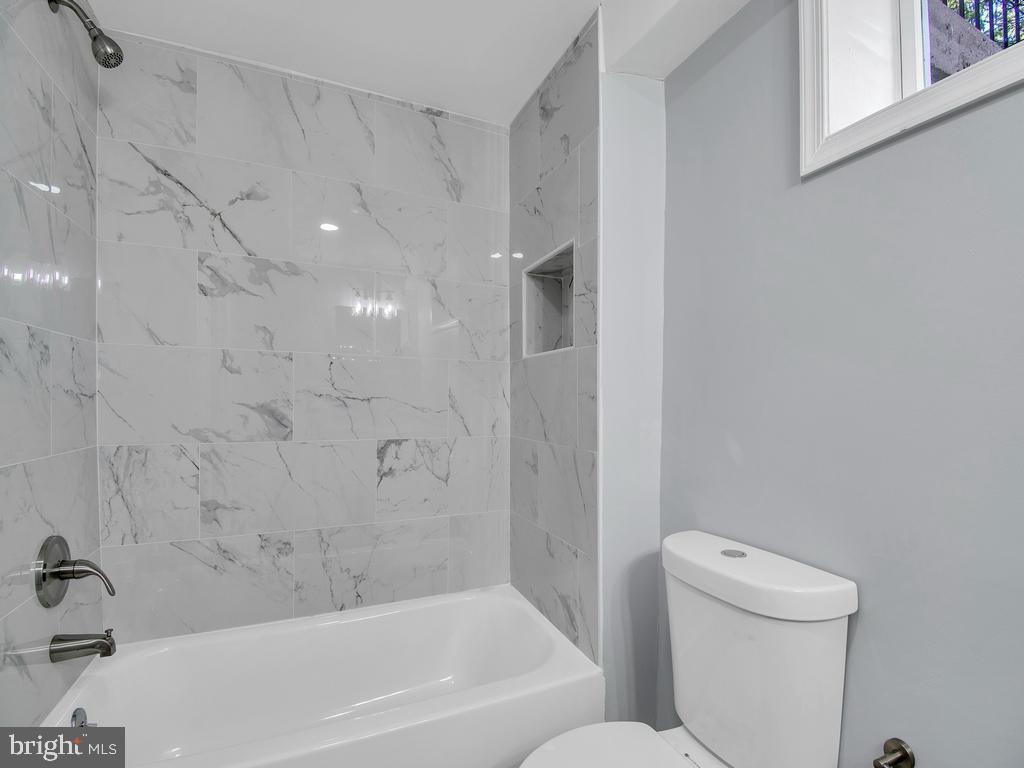 STRAWBRIDGE ESTATES - Residential