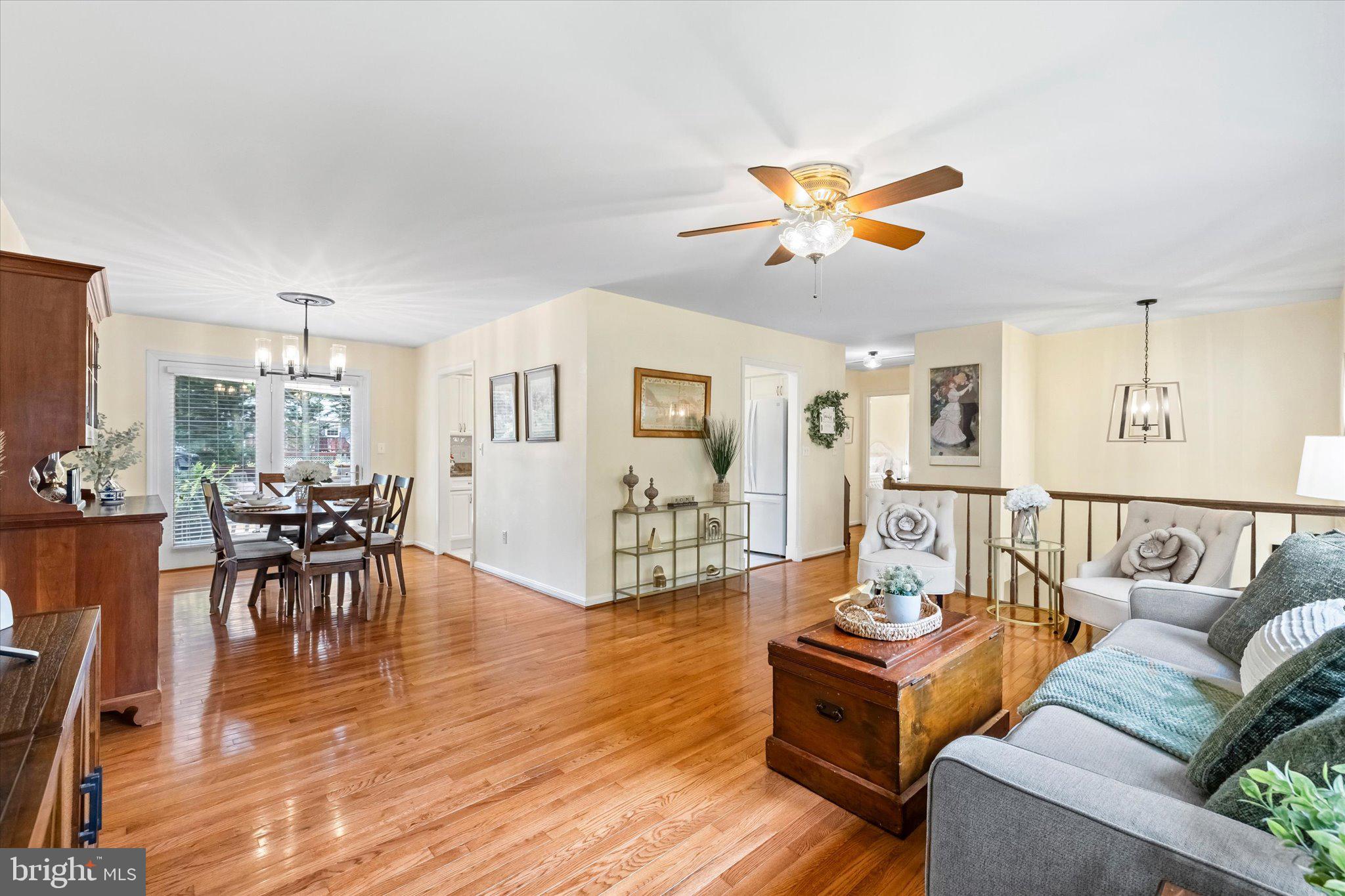 VISTA WOODS - Residential