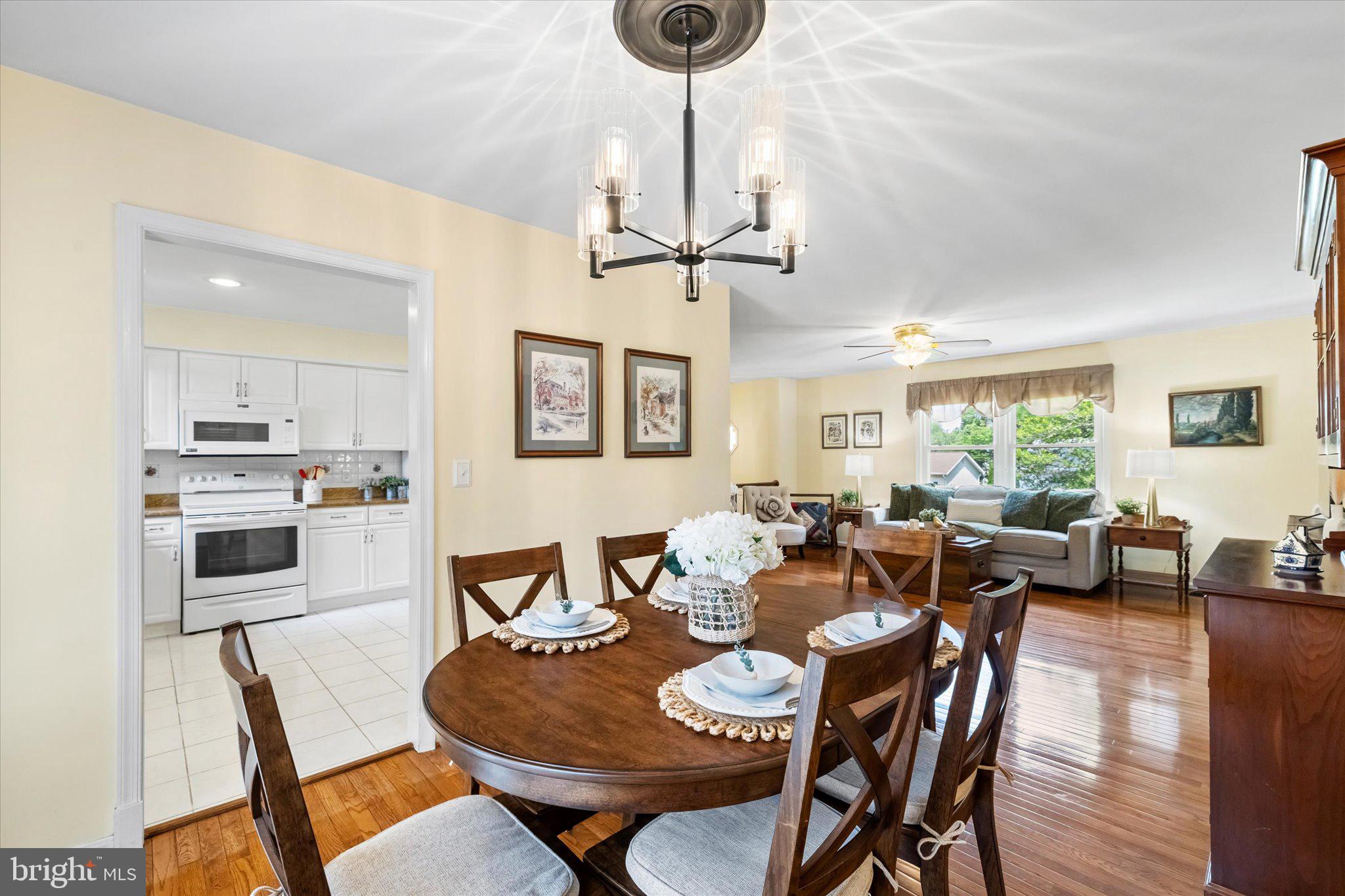 VISTA WOODS - Residential
