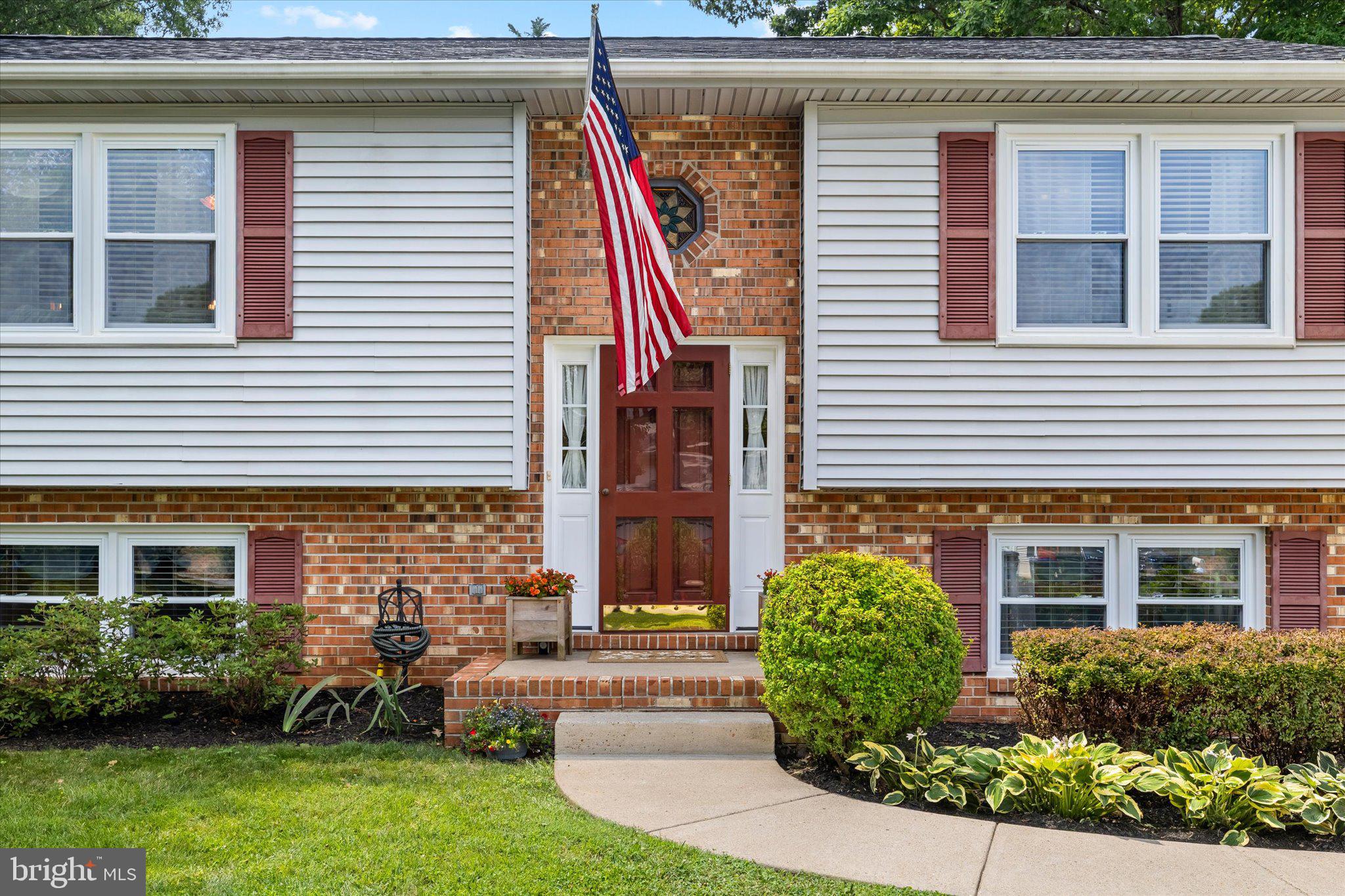 VISTA WOODS - Residential