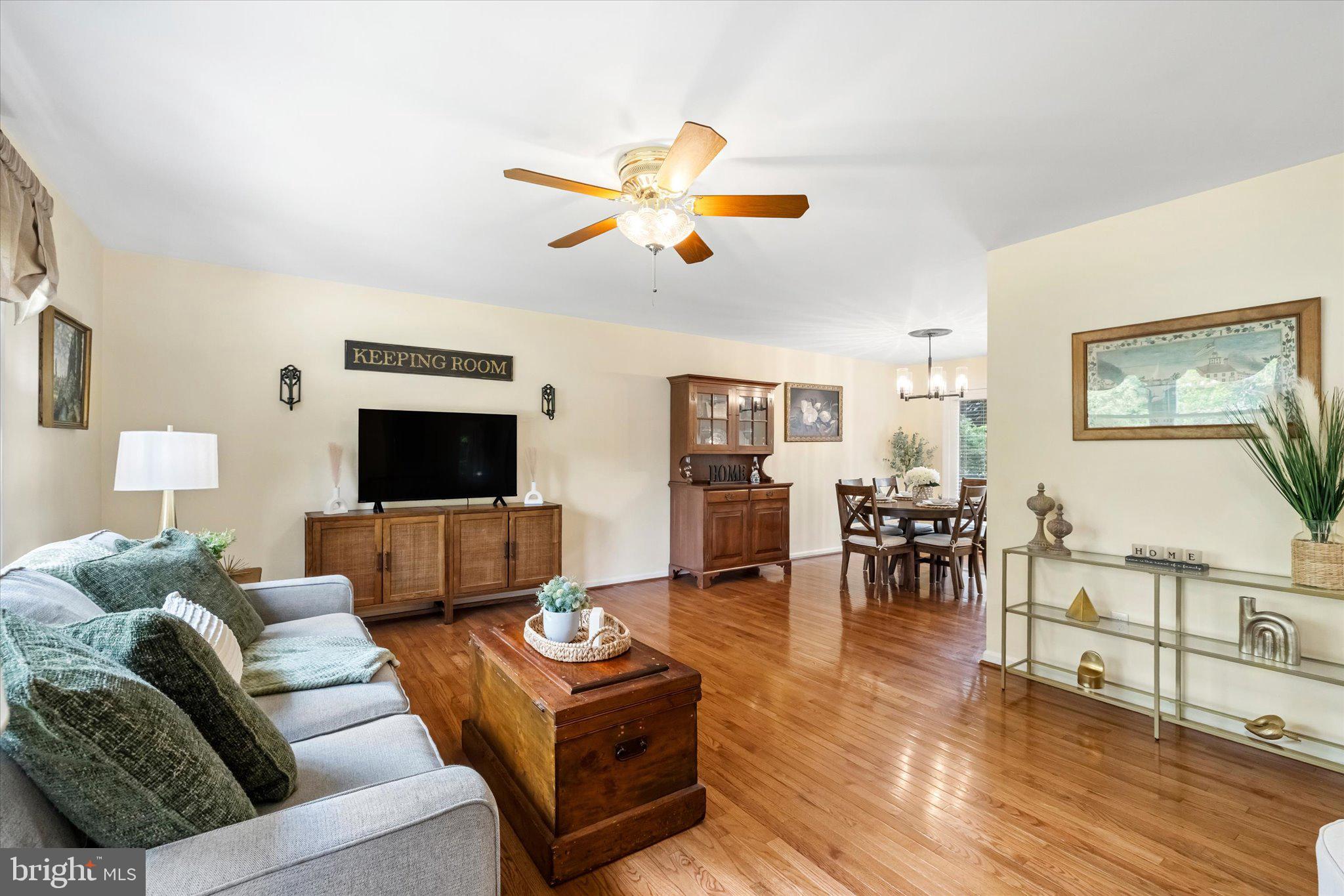 VISTA WOODS - Residential