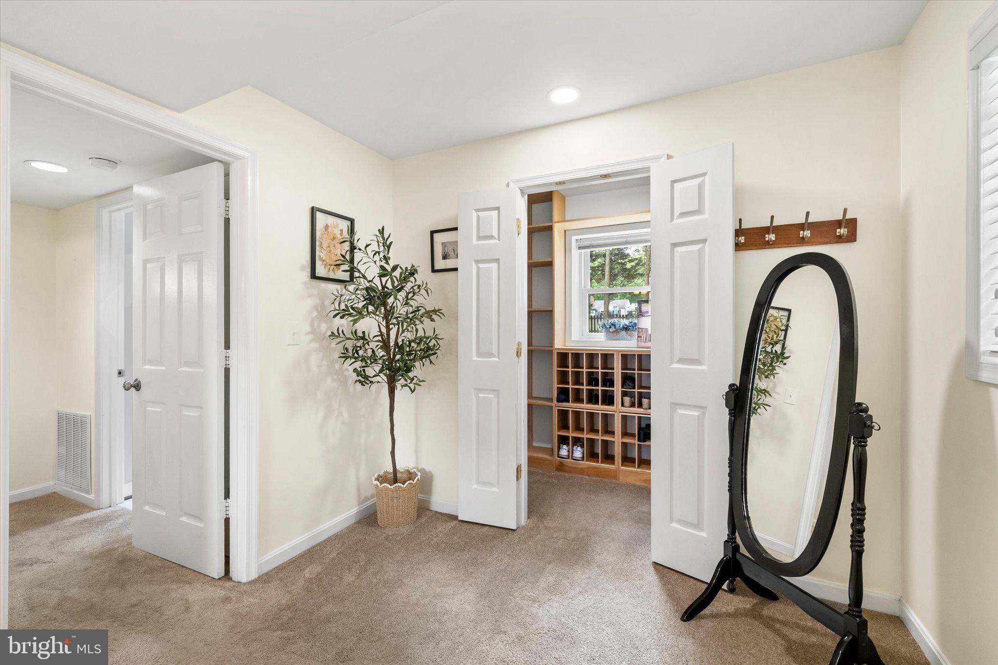 VISTA WOODS - Residential