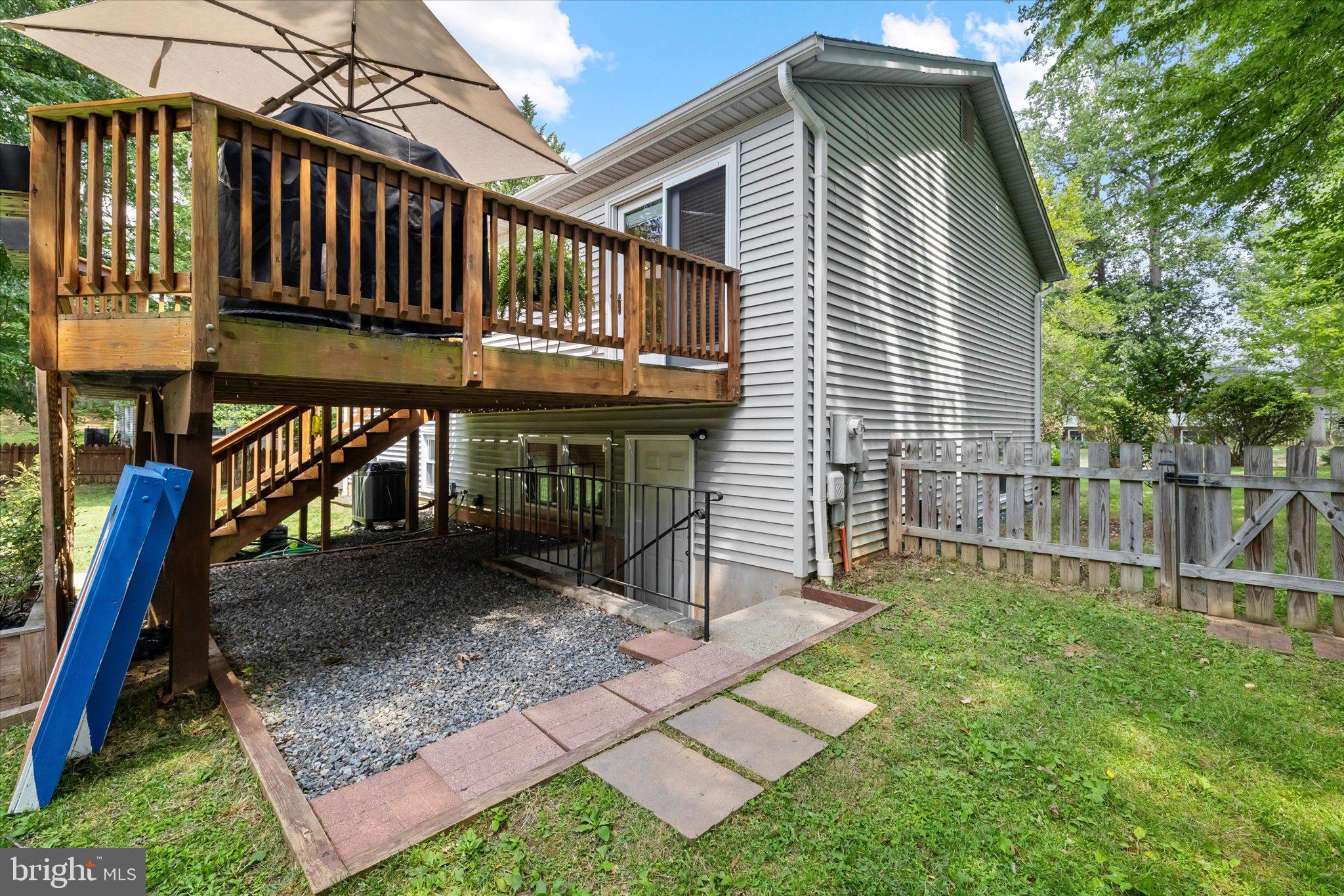 VISTA WOODS - Residential