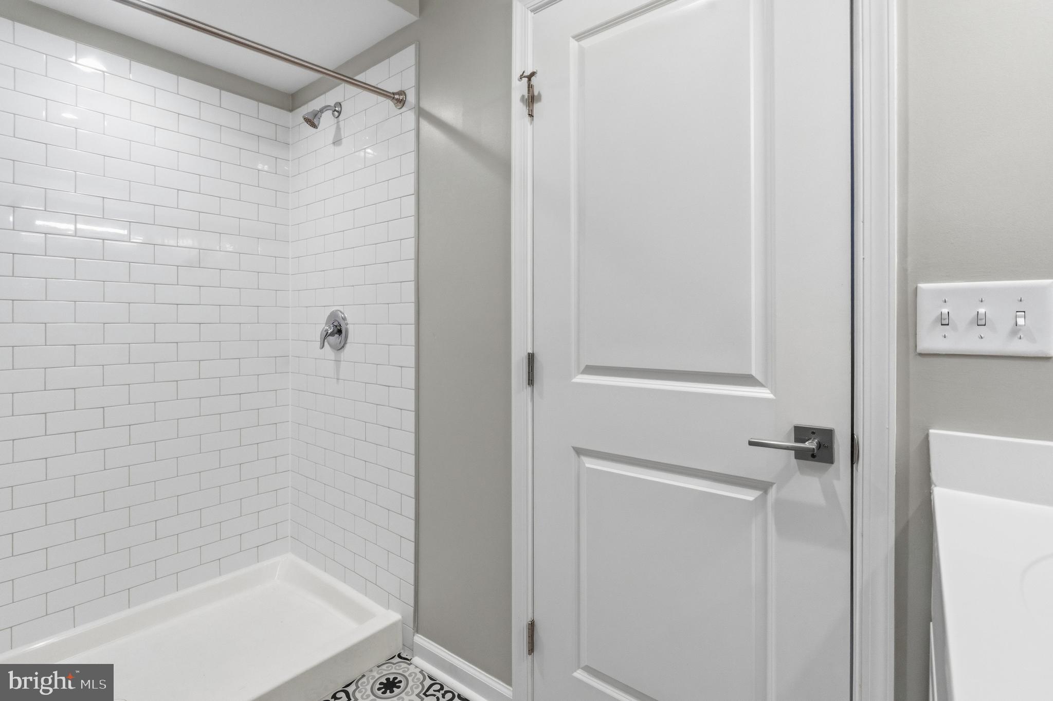 JOHNSTON SQUARE - Residential
