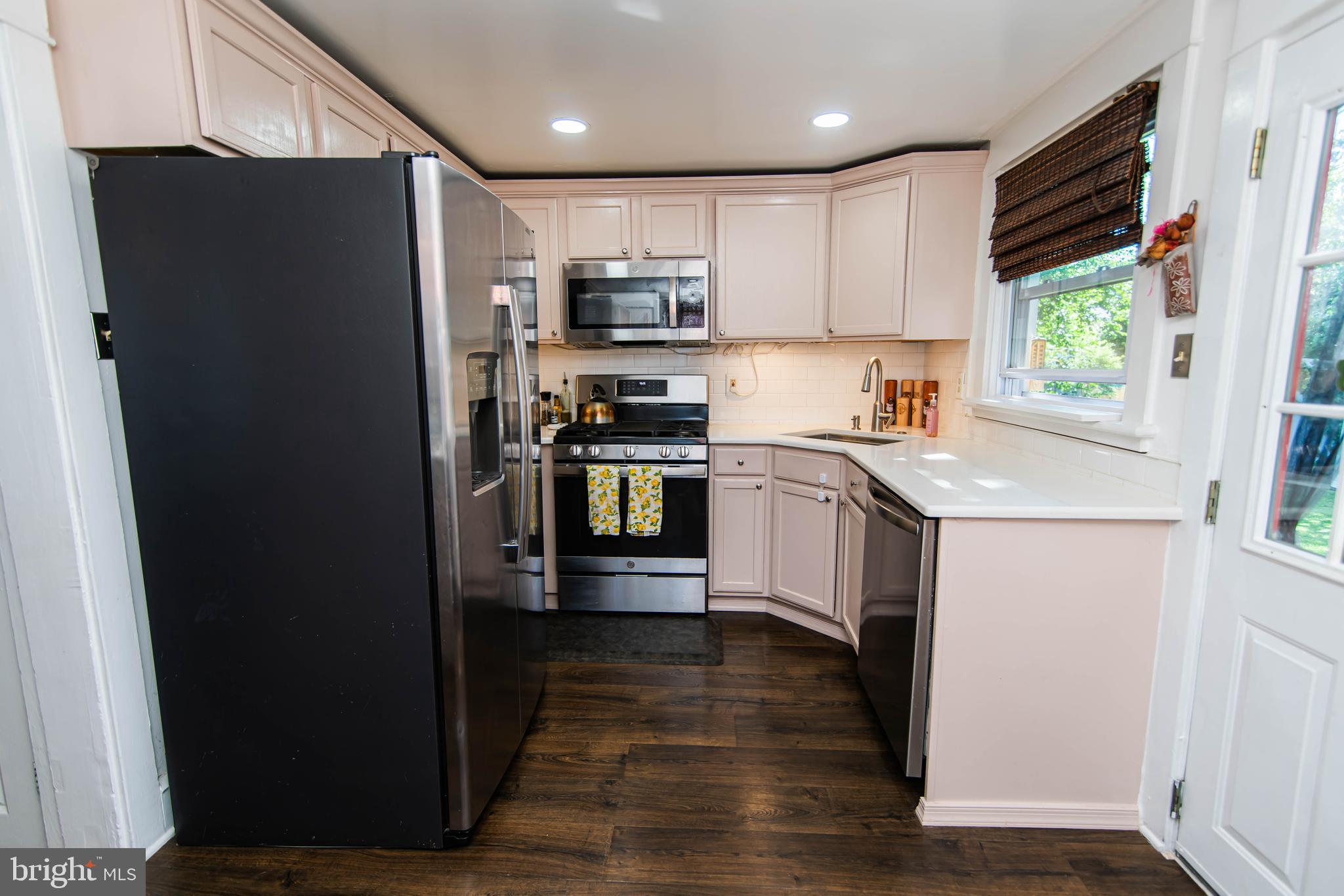ARDSLEY - Residential