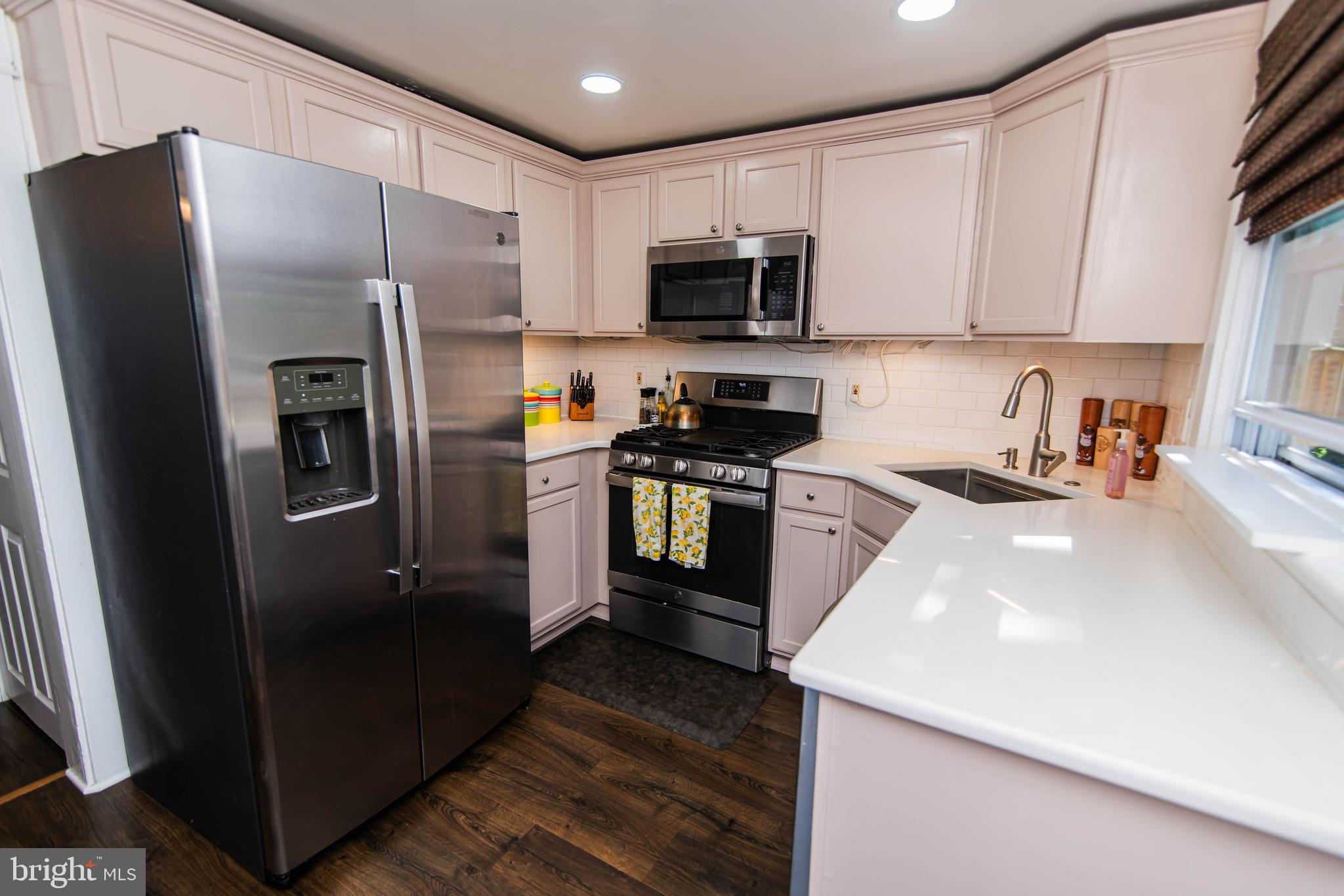 ARDSLEY - Residential