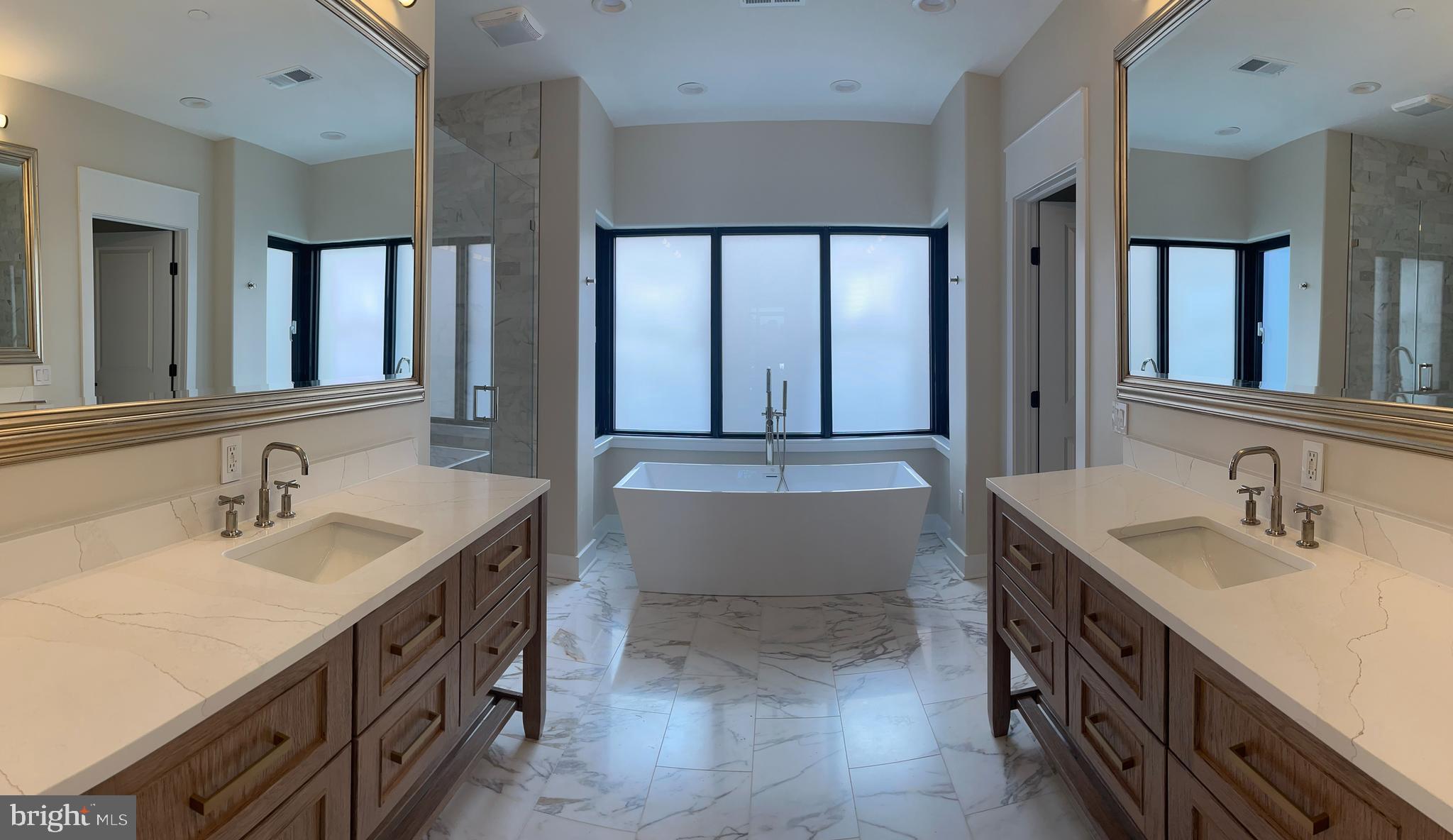 THE TOWNHOMES AT THE CRESCENT - Residential