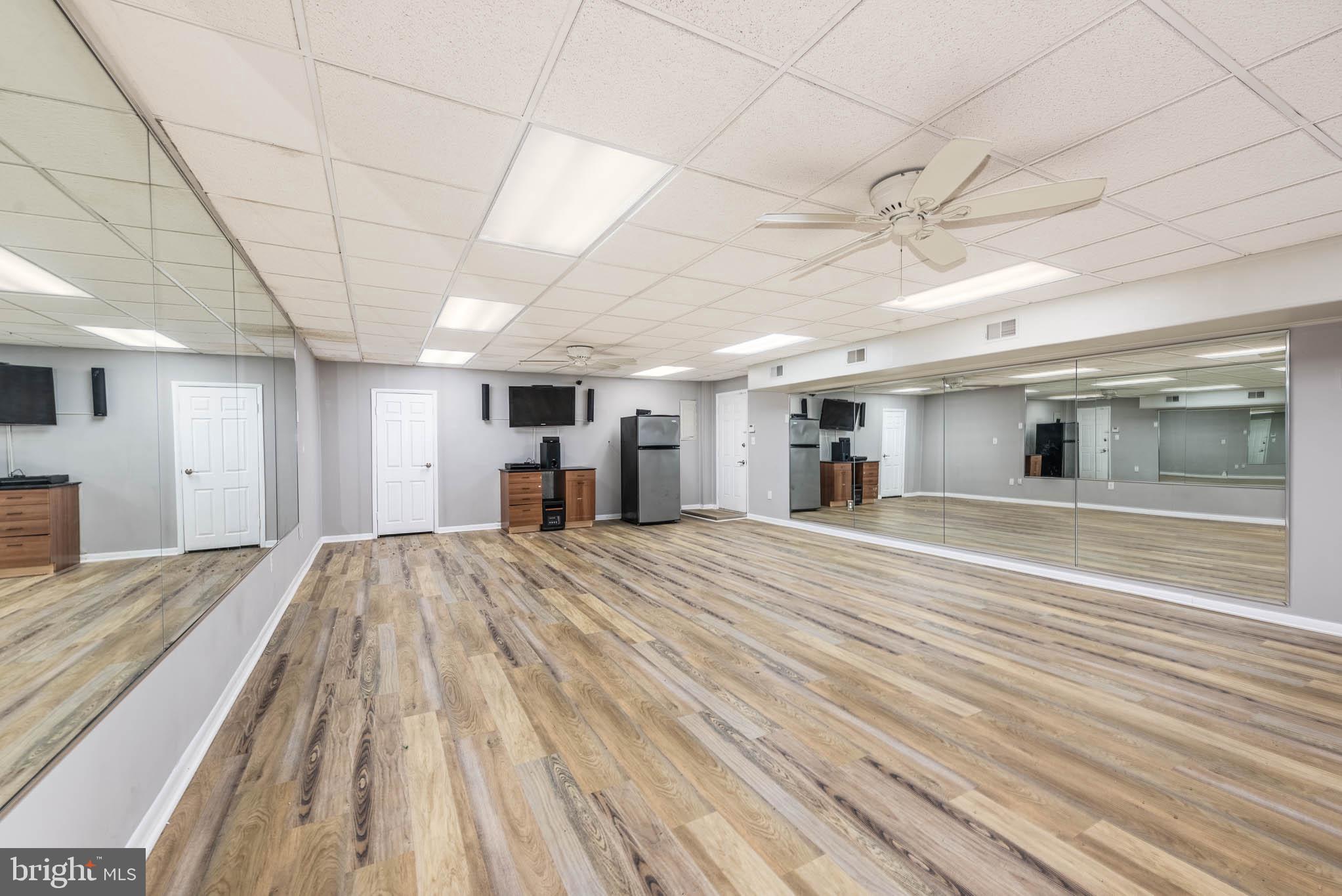ROSEDALE - Commercial Lease
