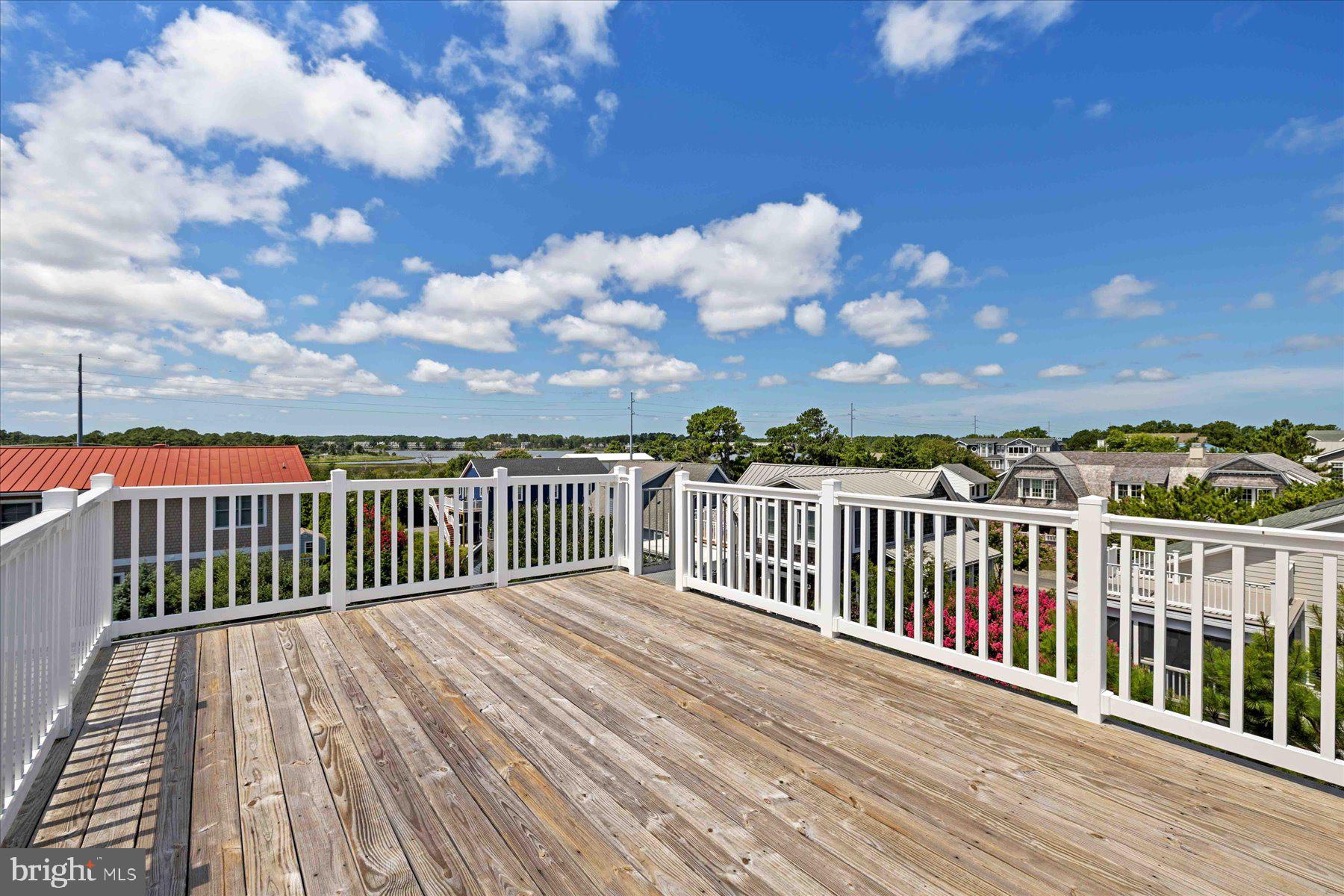 SUSSEX SHORES - Residential