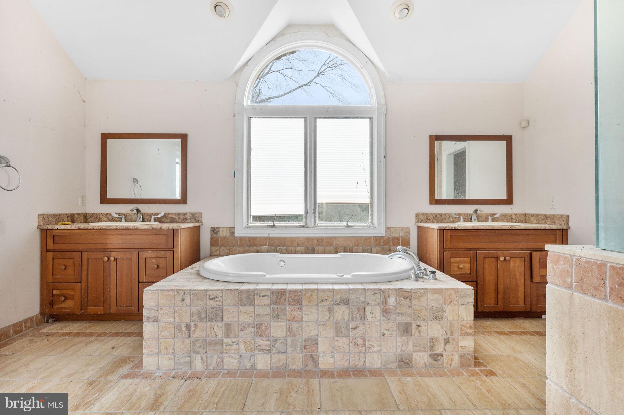 WALNUT RIDGE - Residential