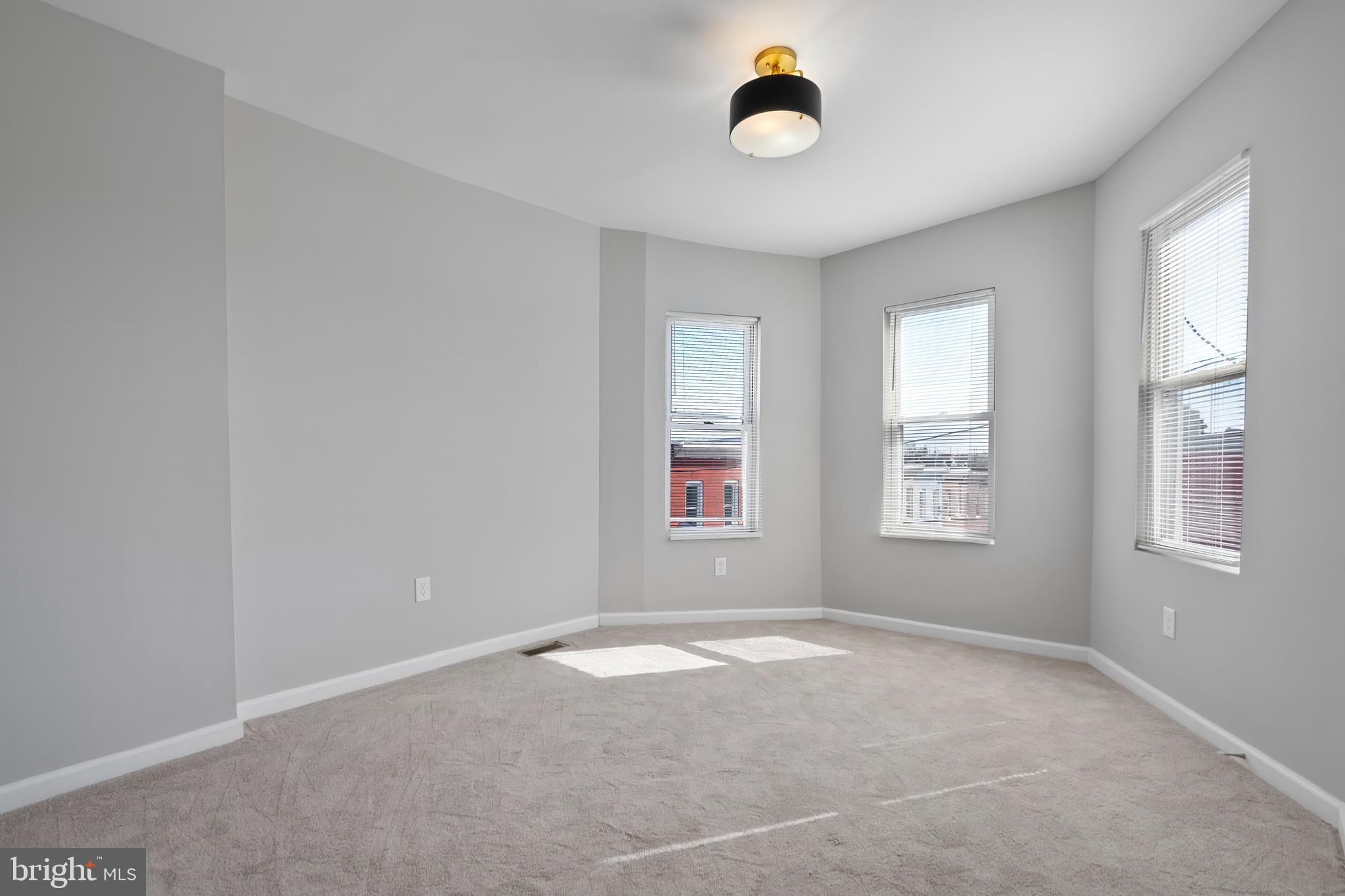 BROADWAY EAST - Residential