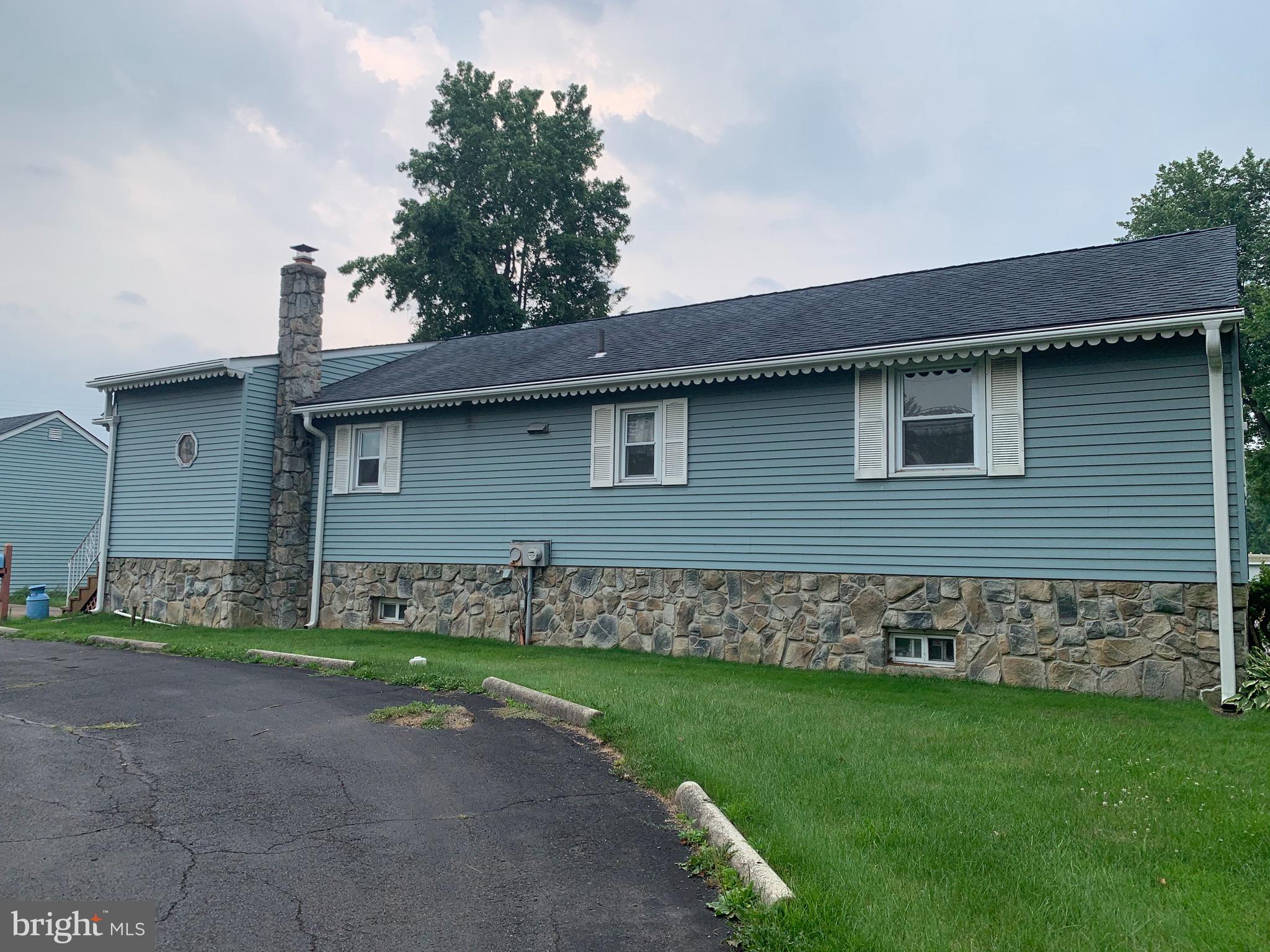 ELMWOOD TERR - Residential