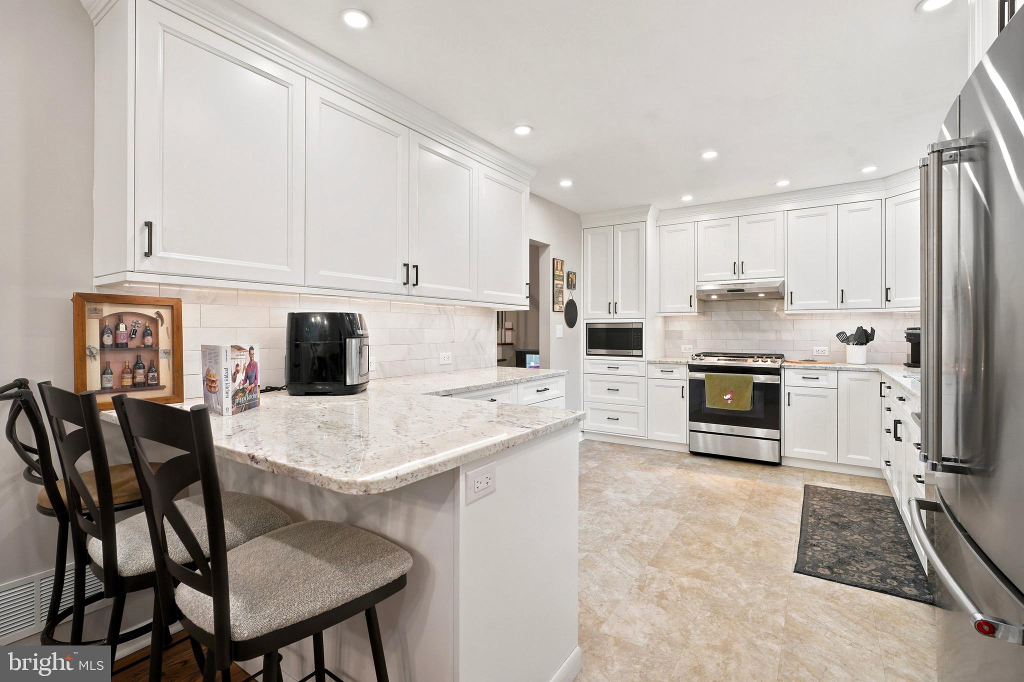 HIDEAWAY HILLS - Residential