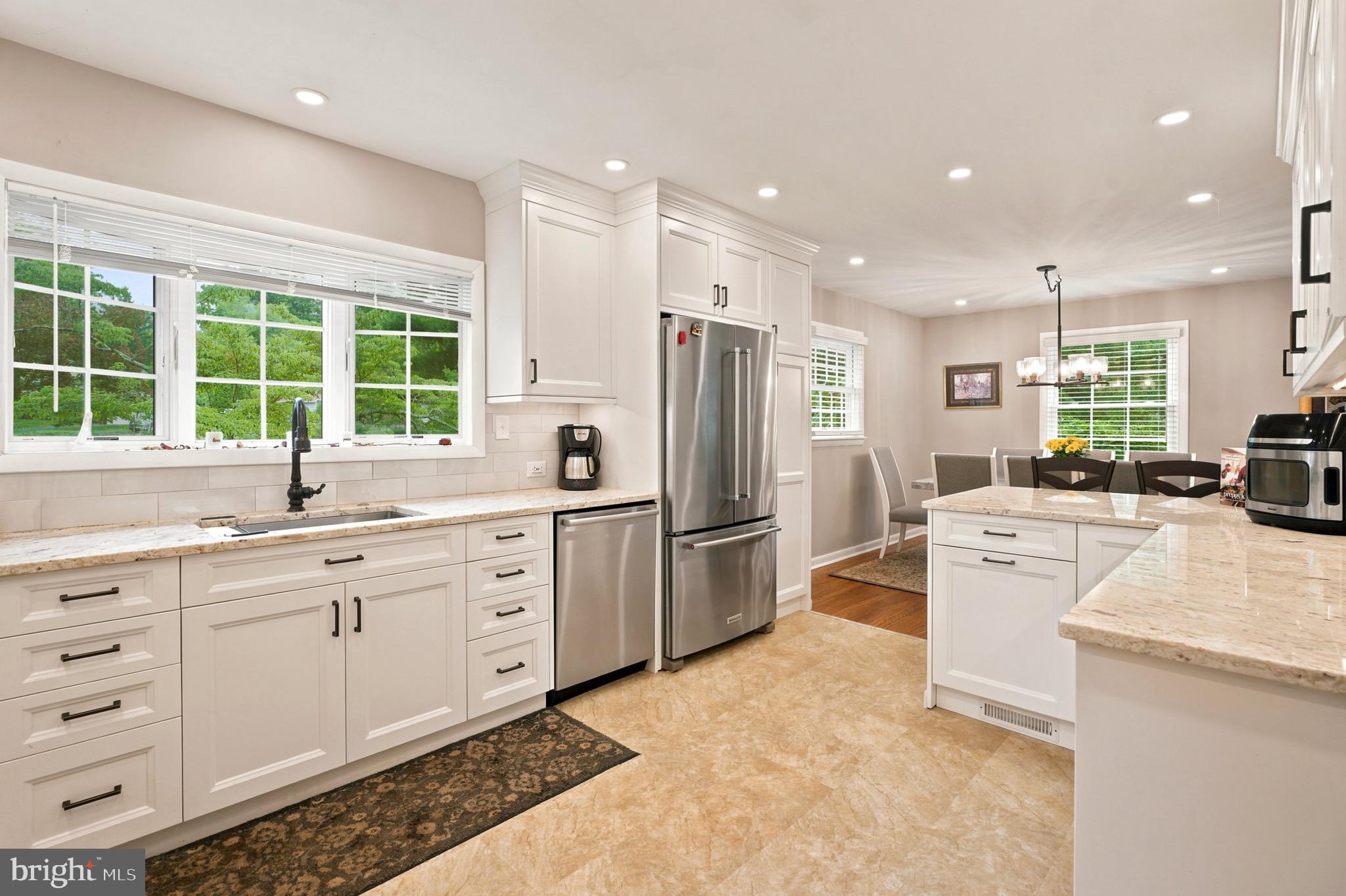 HIDEAWAY HILLS - Residential