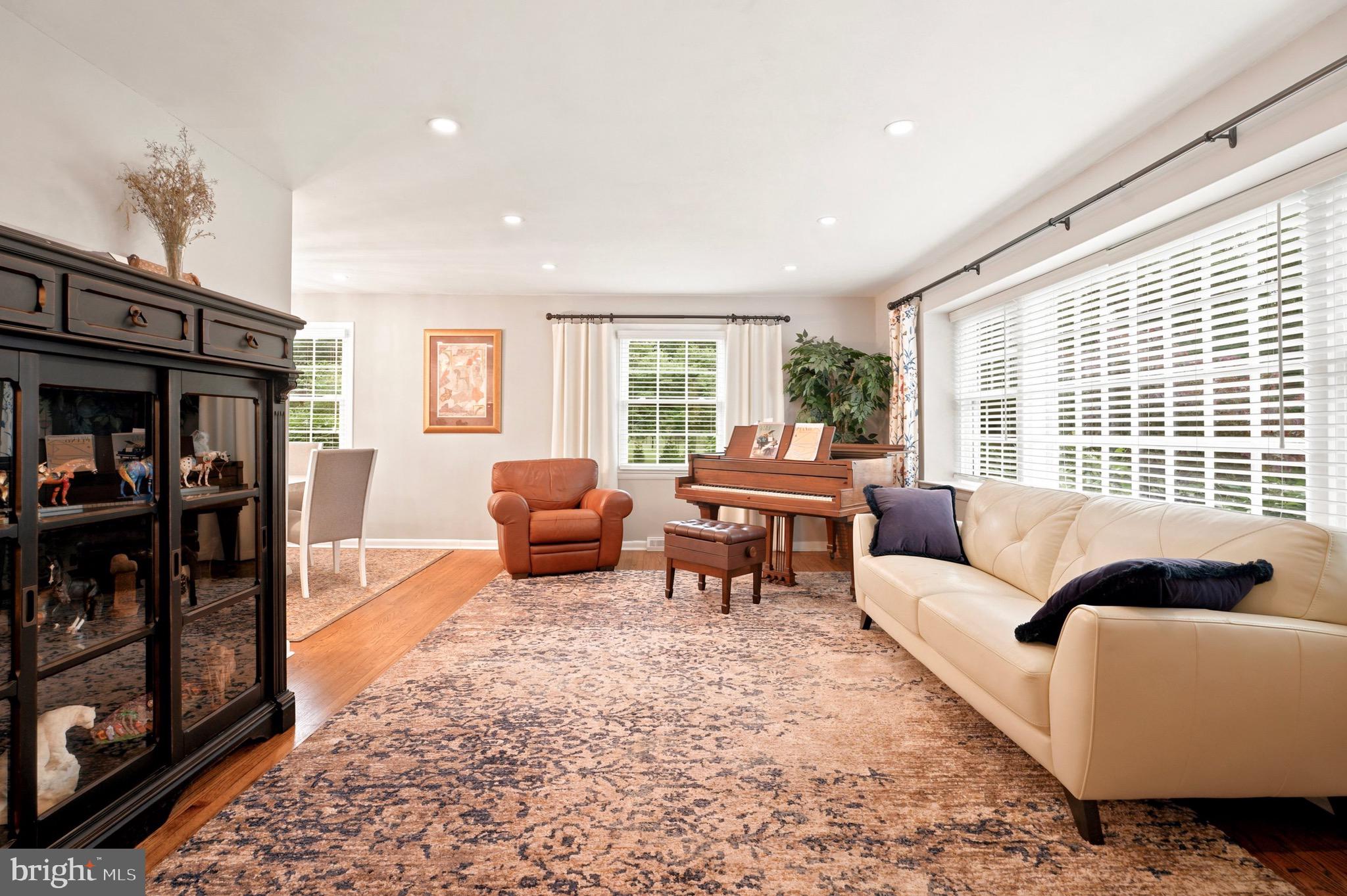 HIDEAWAY HILLS - Residential