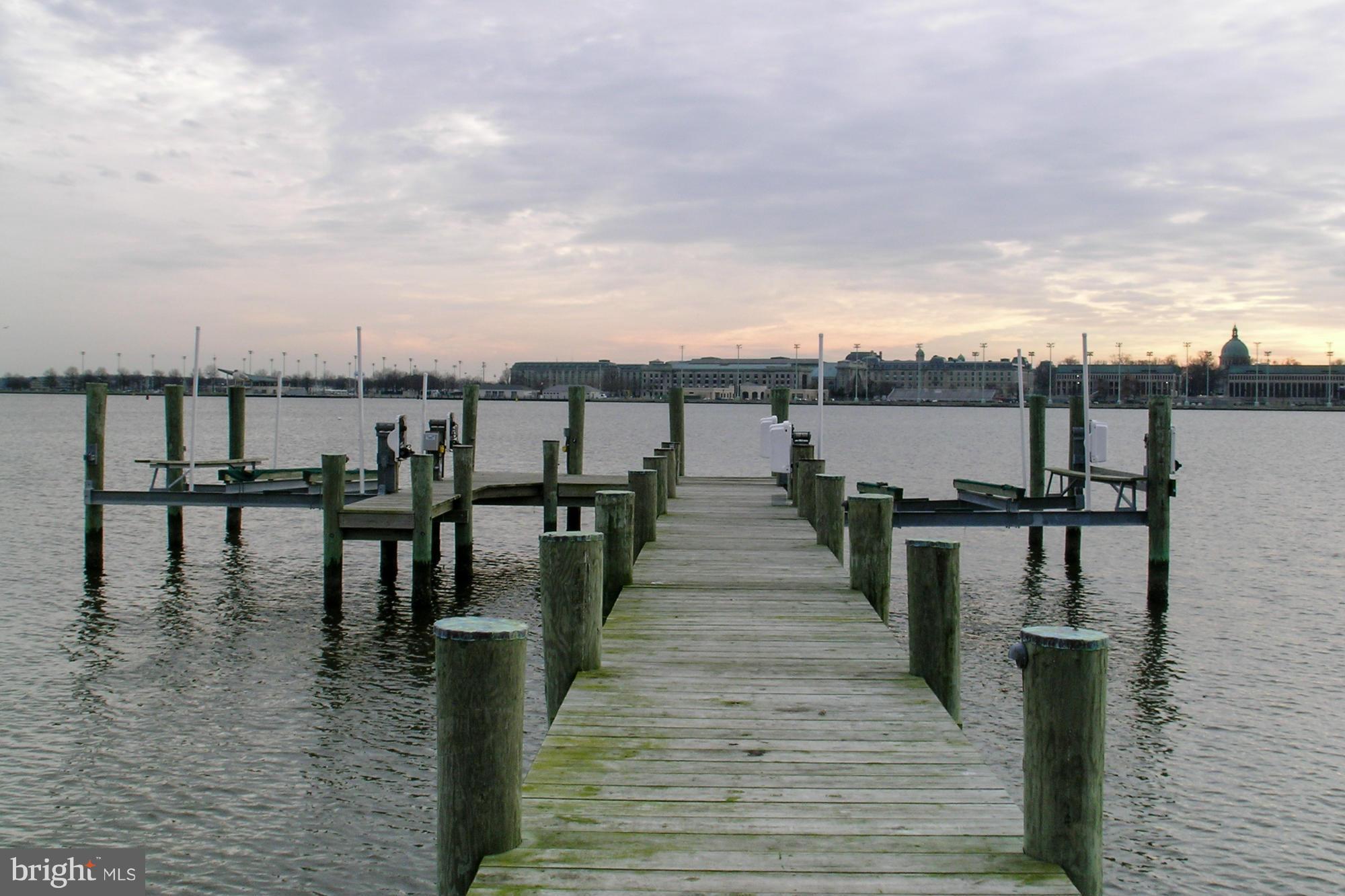 FERRY FARMS - Land