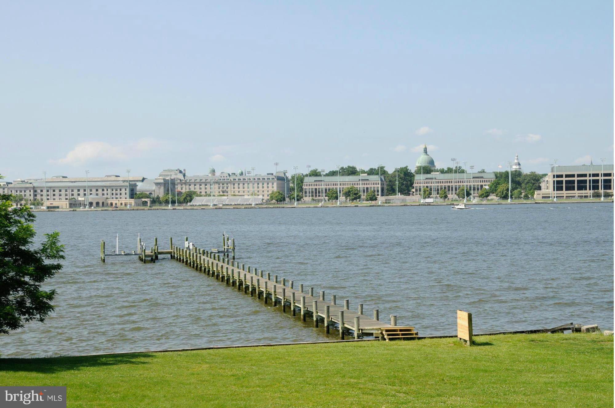 FERRY FARMS - Land