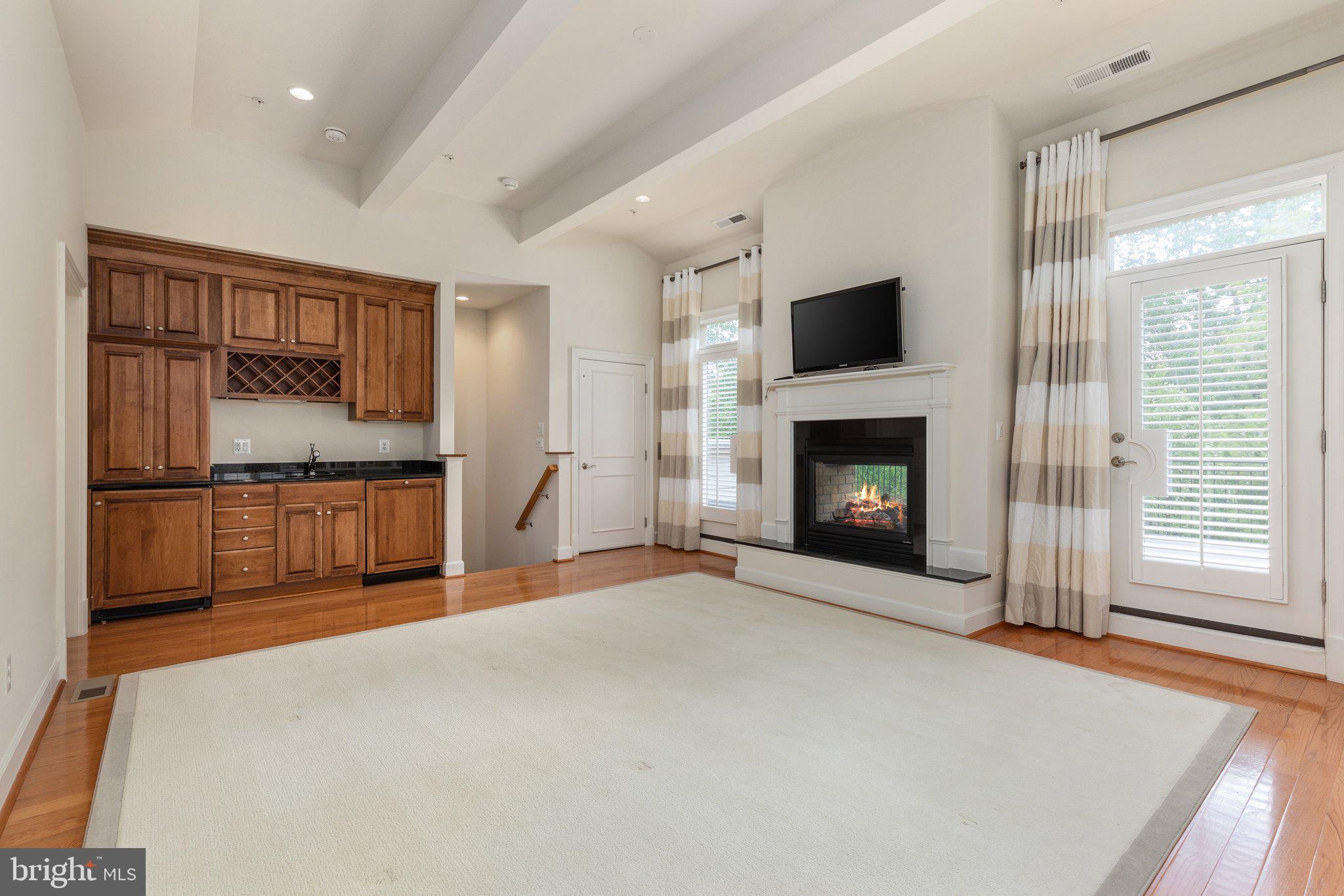 PARK POTOMAC - Residential