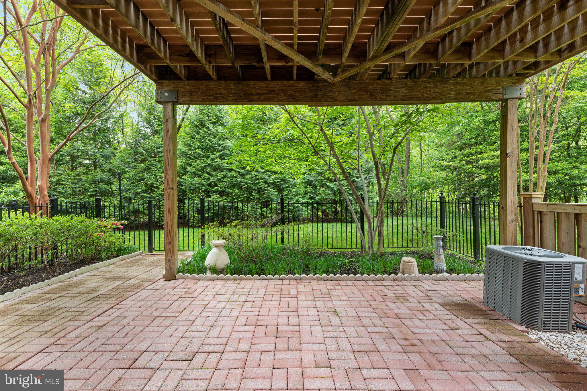 PARK POTOMAC - Residential