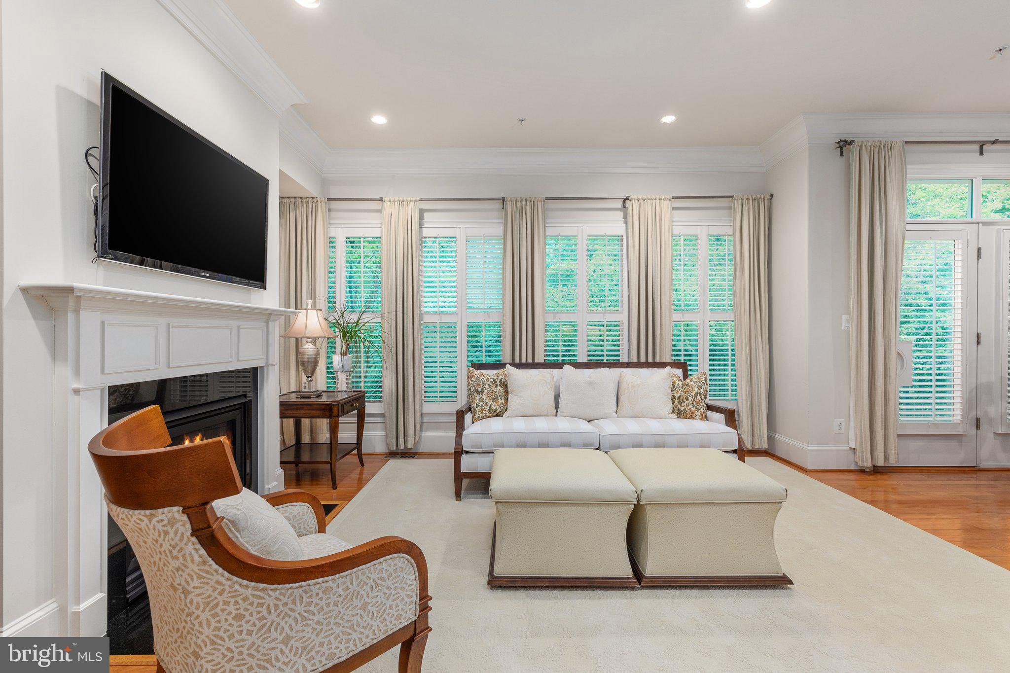 PARK POTOMAC - Residential