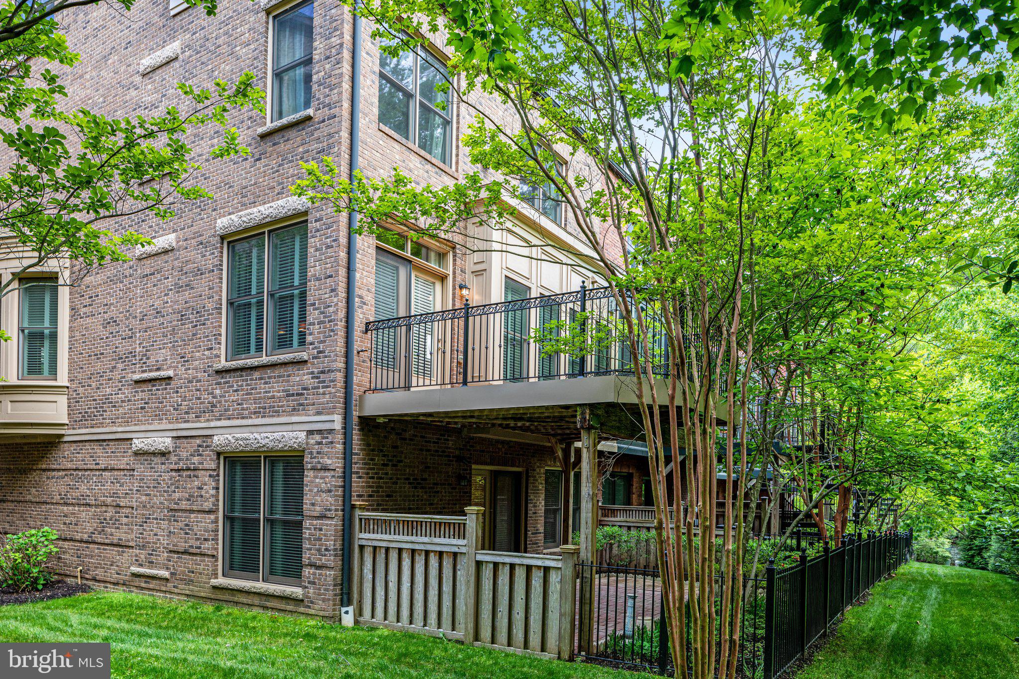 PARK POTOMAC - Residential