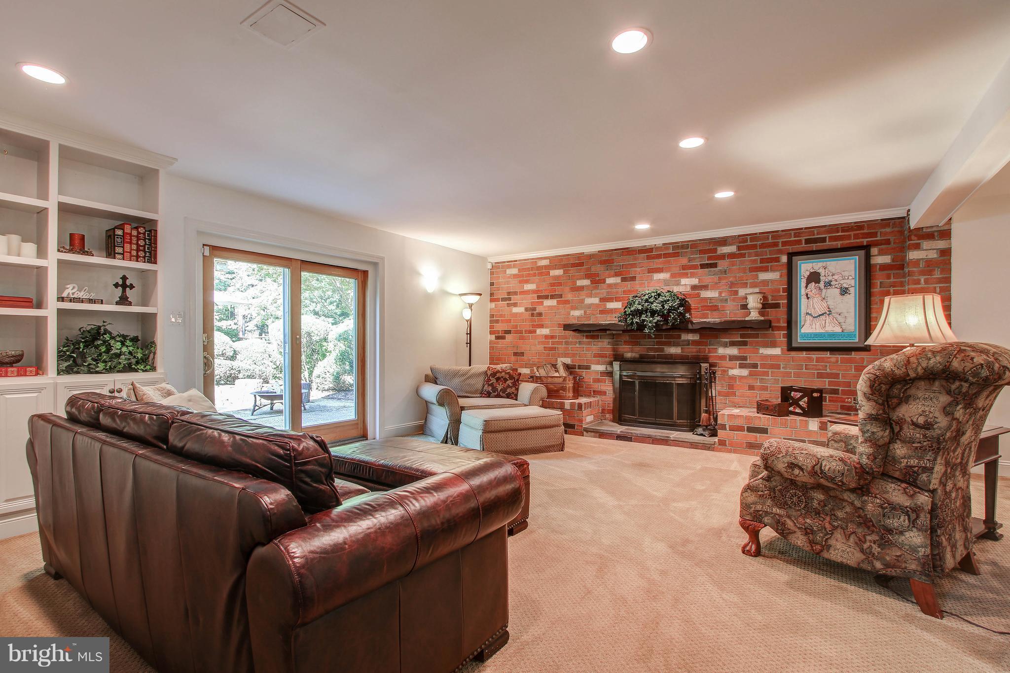 ANCIENT OAK - Residential