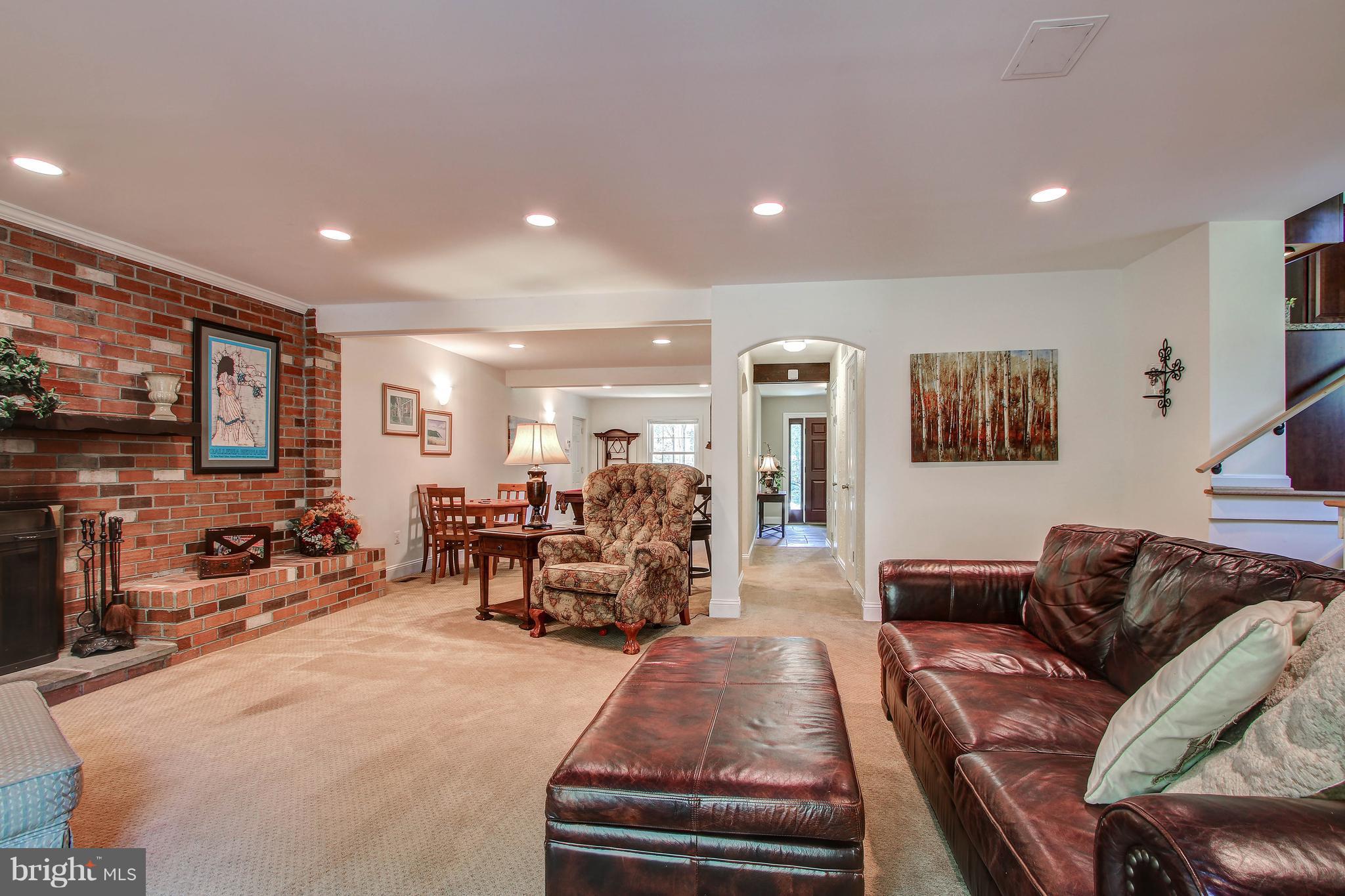 ANCIENT OAK - Residential