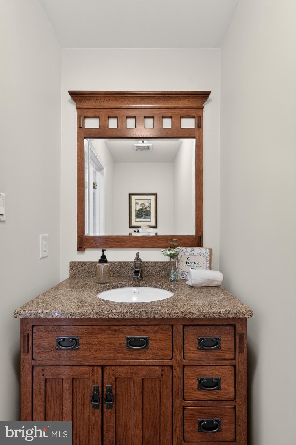 HILLTOWN - Residential