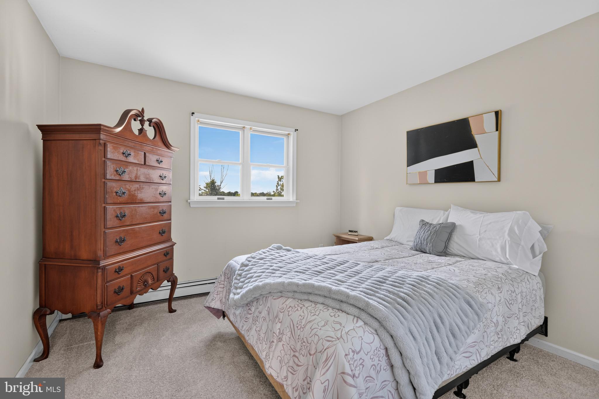 HILLTOWN - Residential