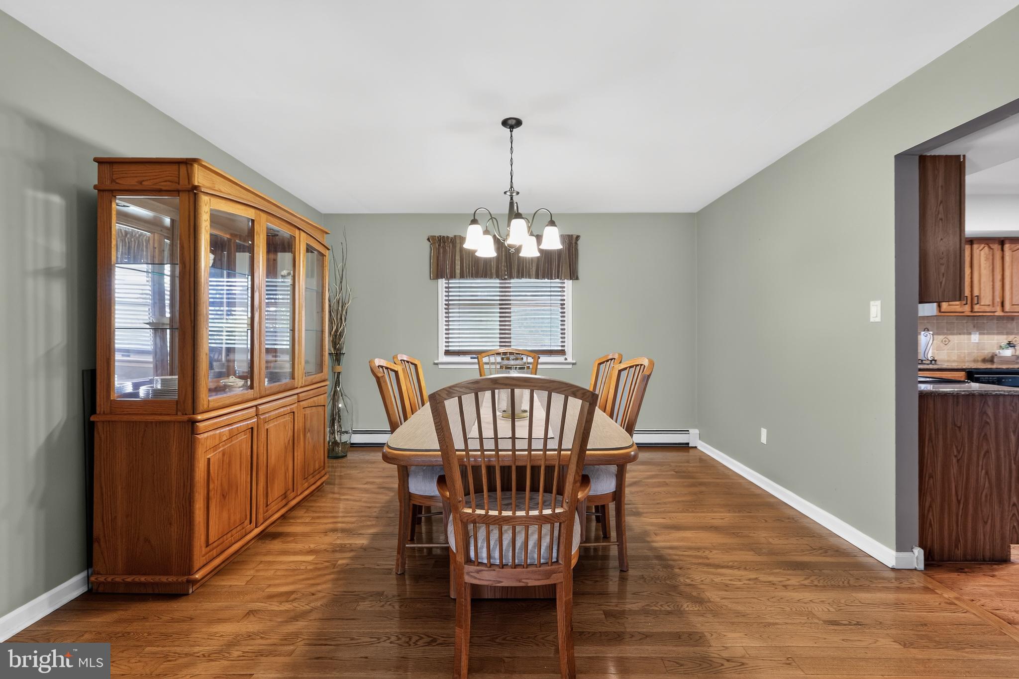 HILLTOWN - Residential