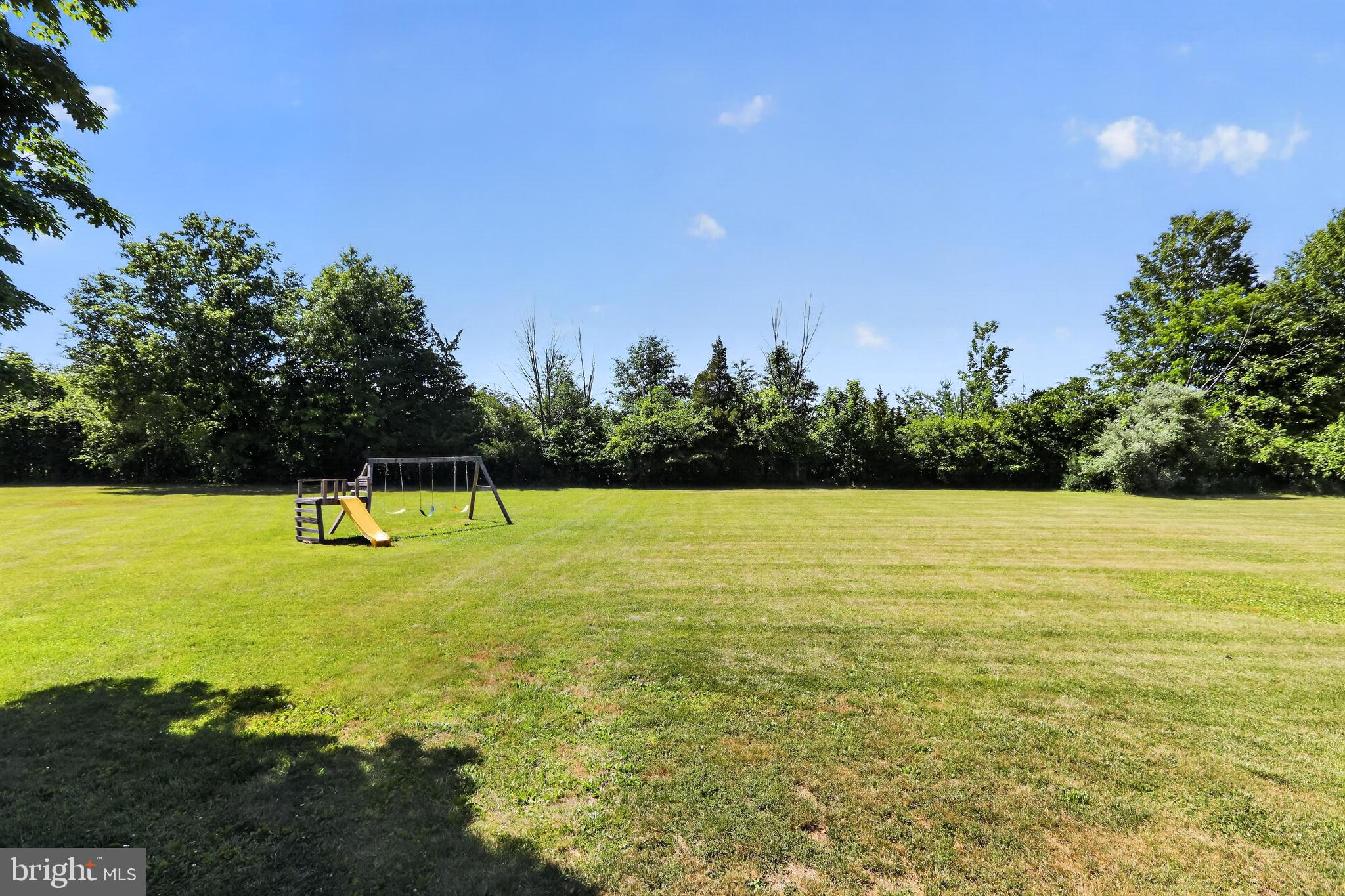 HILLTOWN - Residential