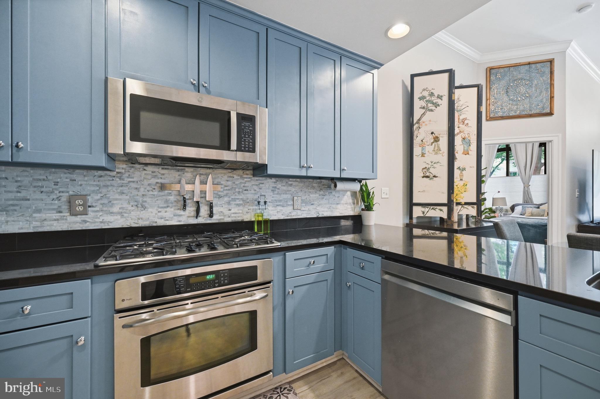 MONROE AT VIRGINIA SQUARE - Residential