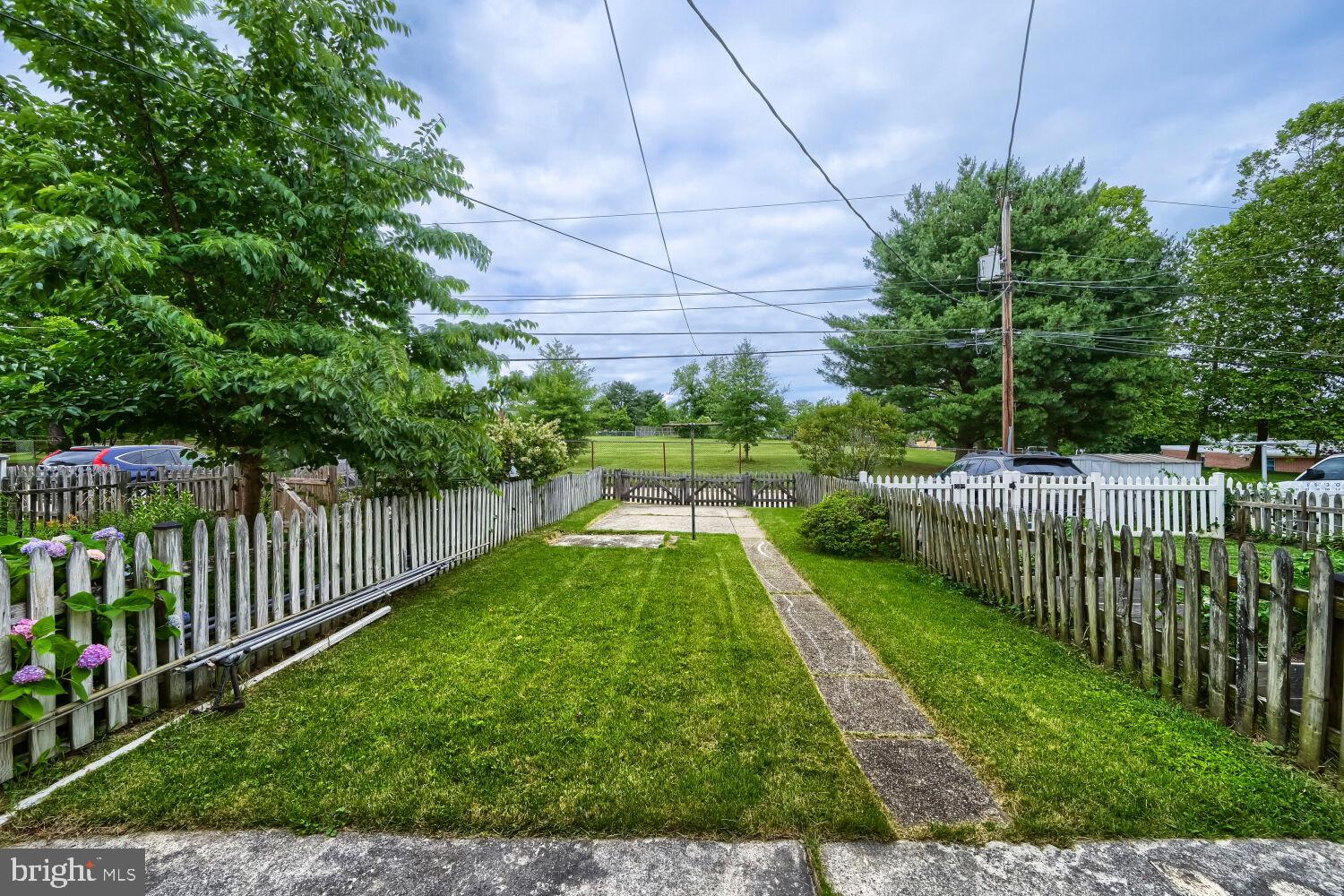 LOCH RAVEN MANOR - Residential