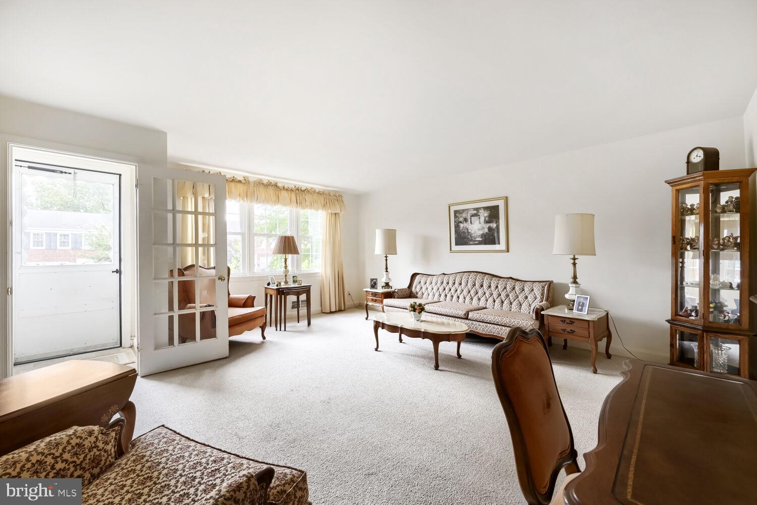 LOCH RAVEN MANOR - Residential