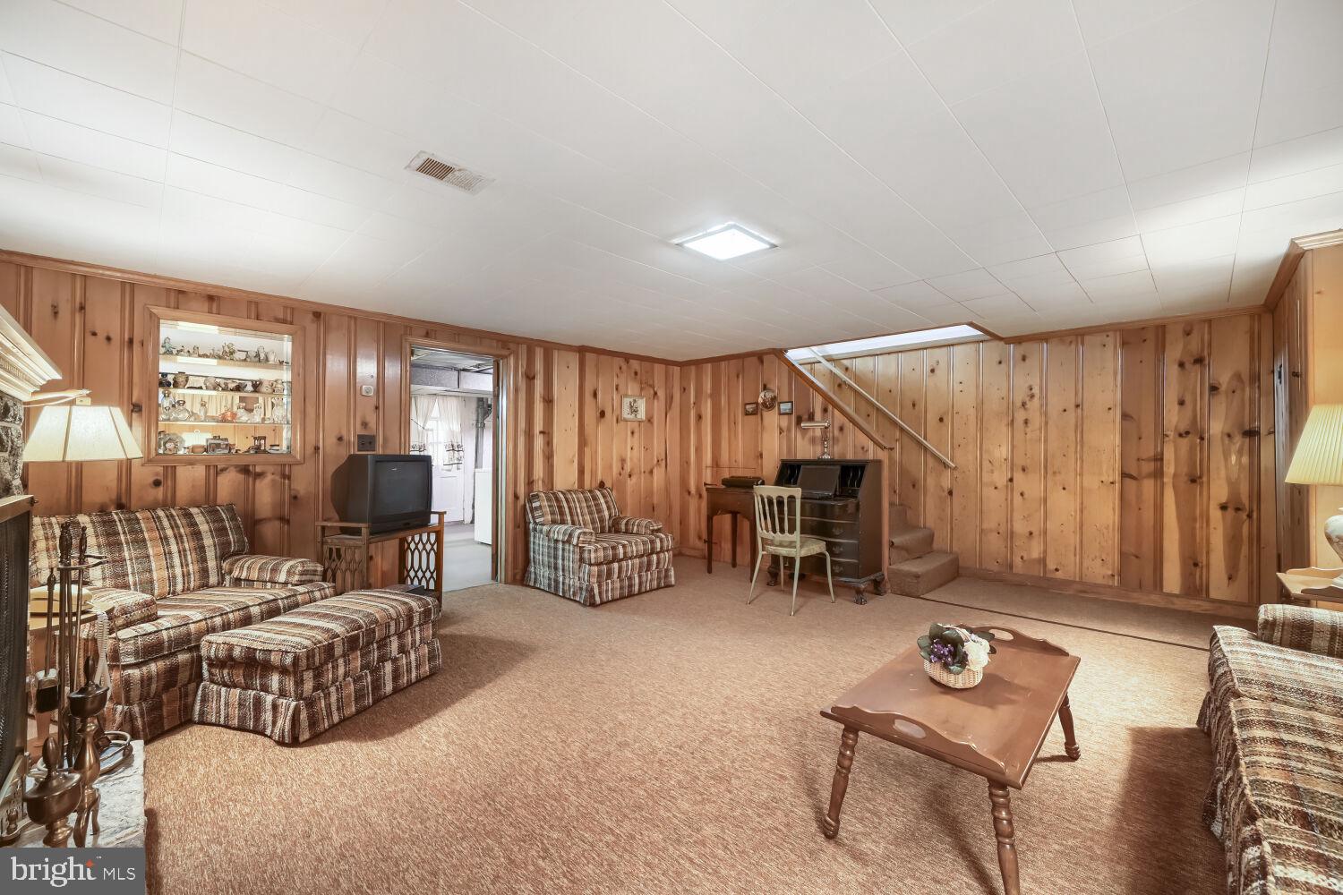 LOCH RAVEN MANOR - Residential