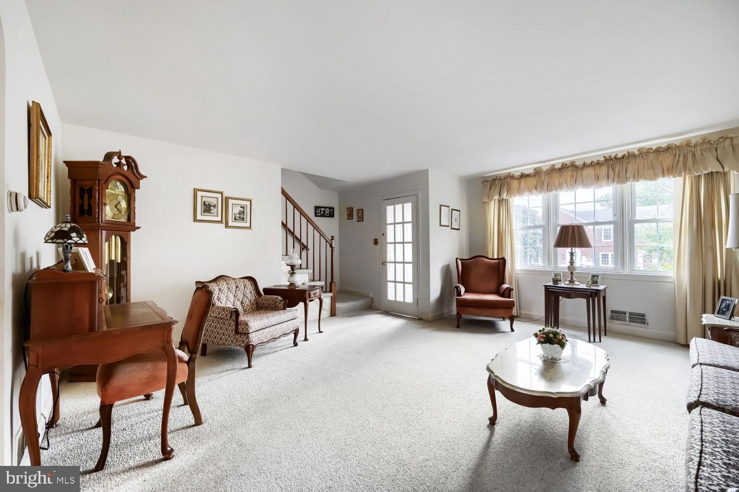 LOCH RAVEN MANOR - Residential
