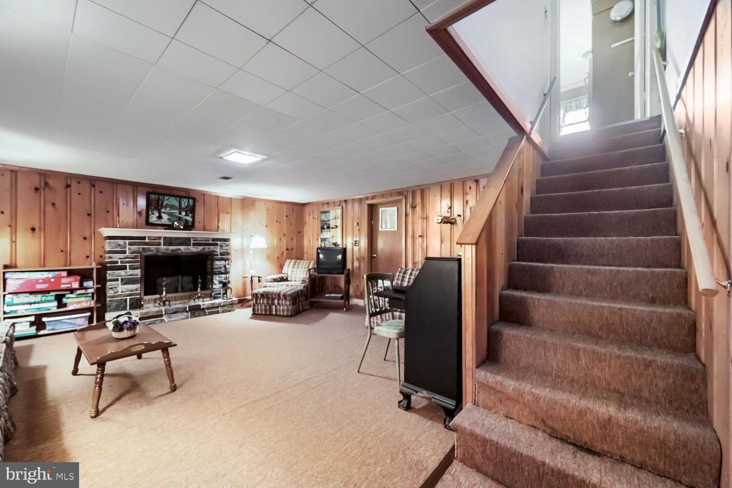 LOCH RAVEN MANOR - Residential