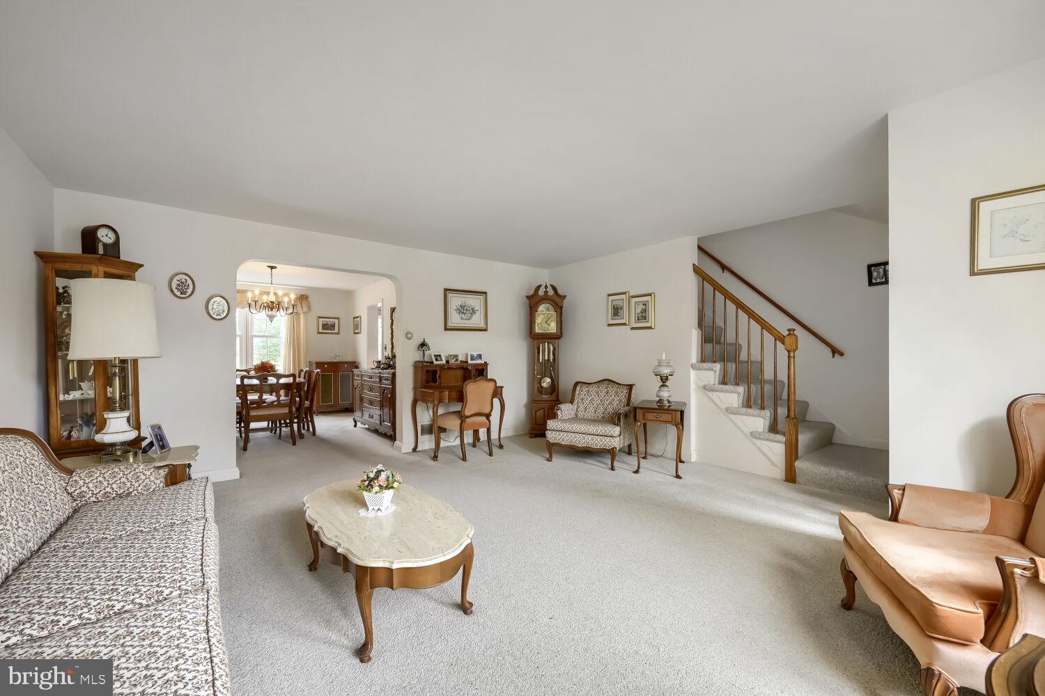 LOCH RAVEN MANOR - Residential