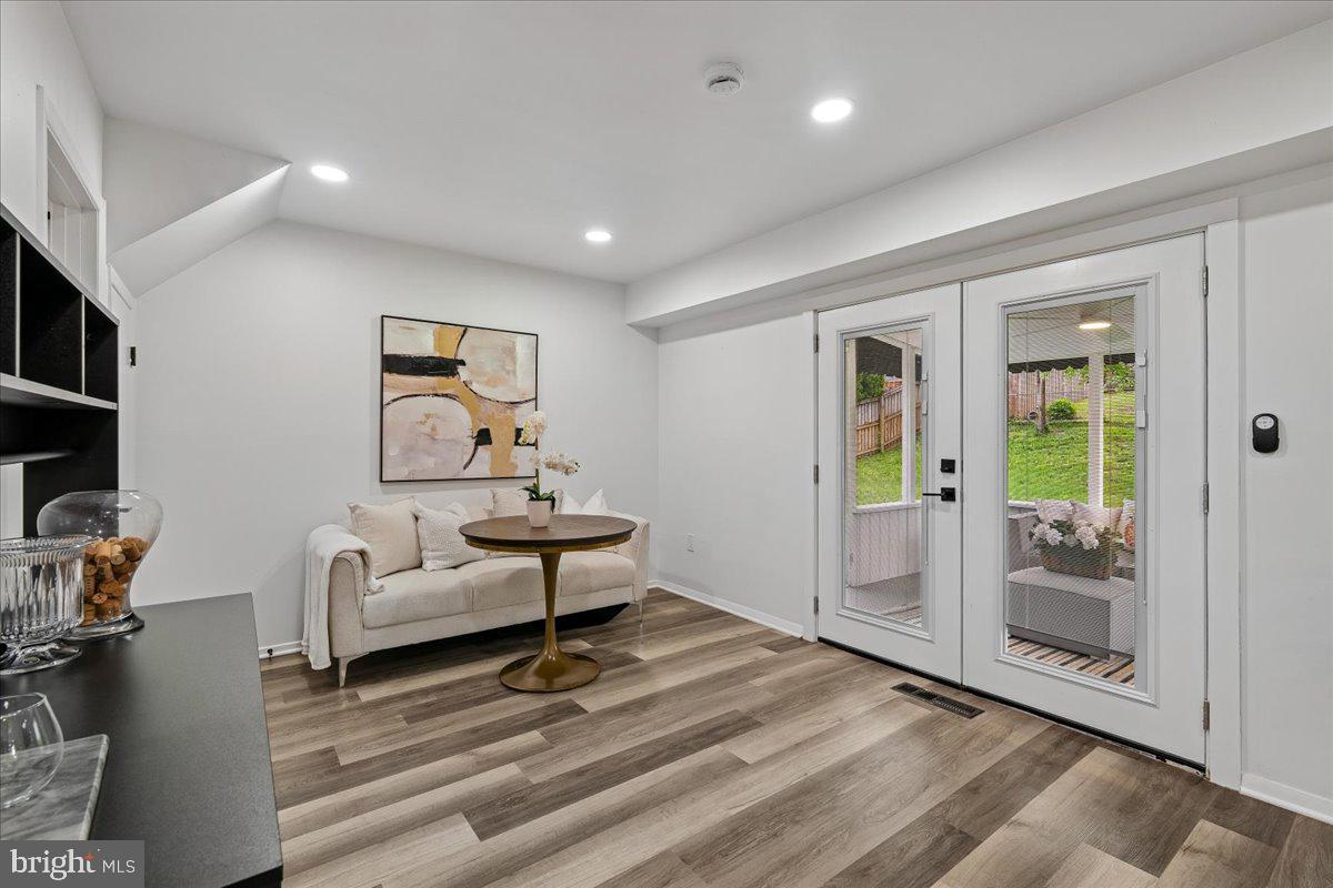 SOMERSET AT BELAIR - Residential