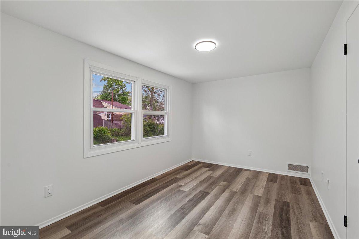 SOMERSET AT BELAIR - Residential