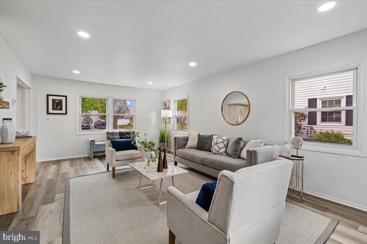 SOMERSET AT BELAIR - Residential