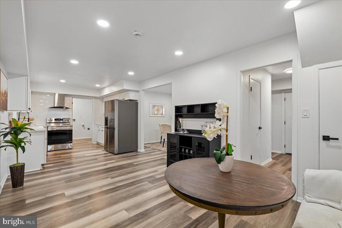 SOMERSET AT BELAIR - Residential