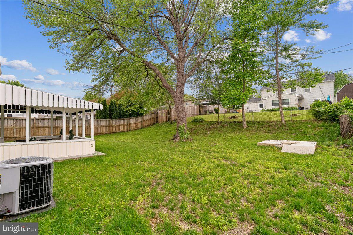 SOMERSET AT BELAIR - Residential