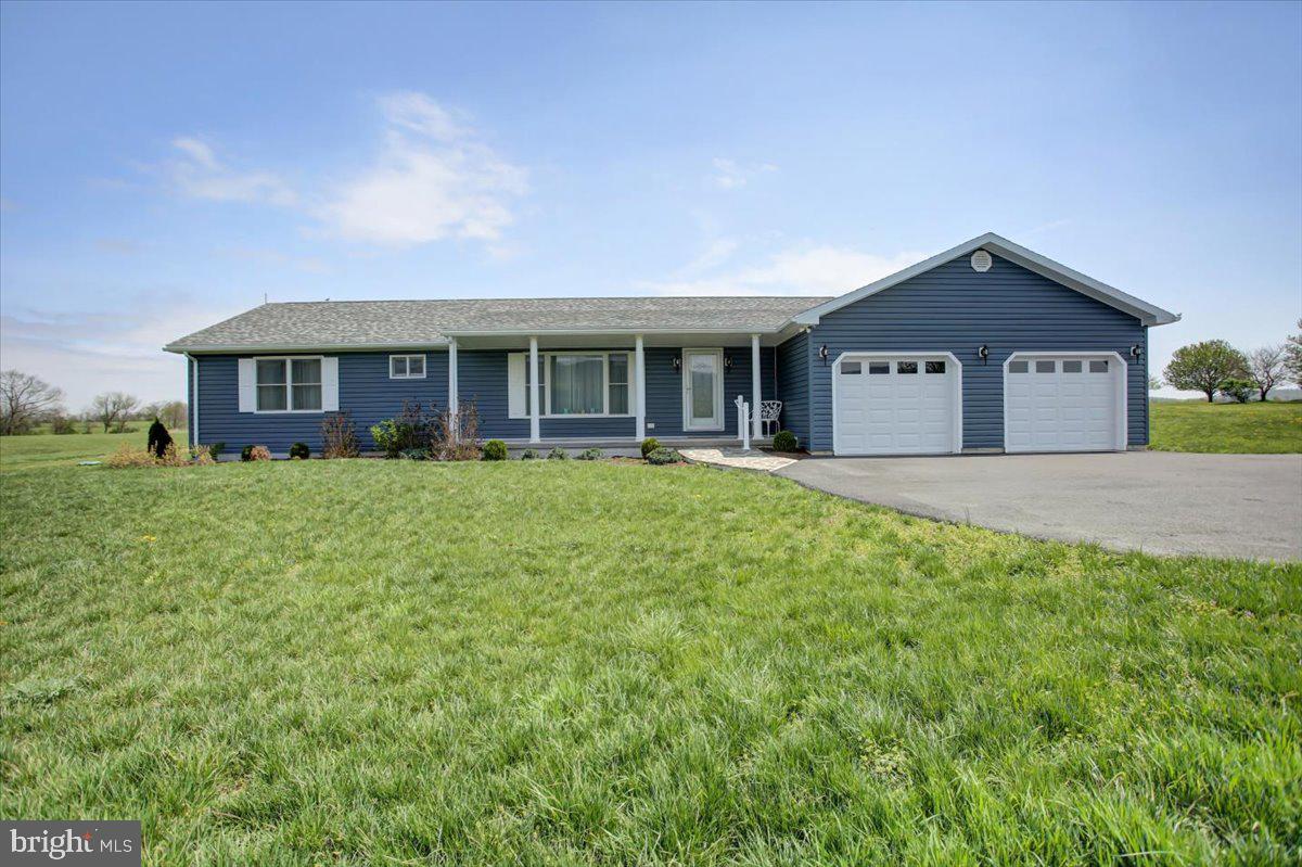 BLUE SPRING - Residential
