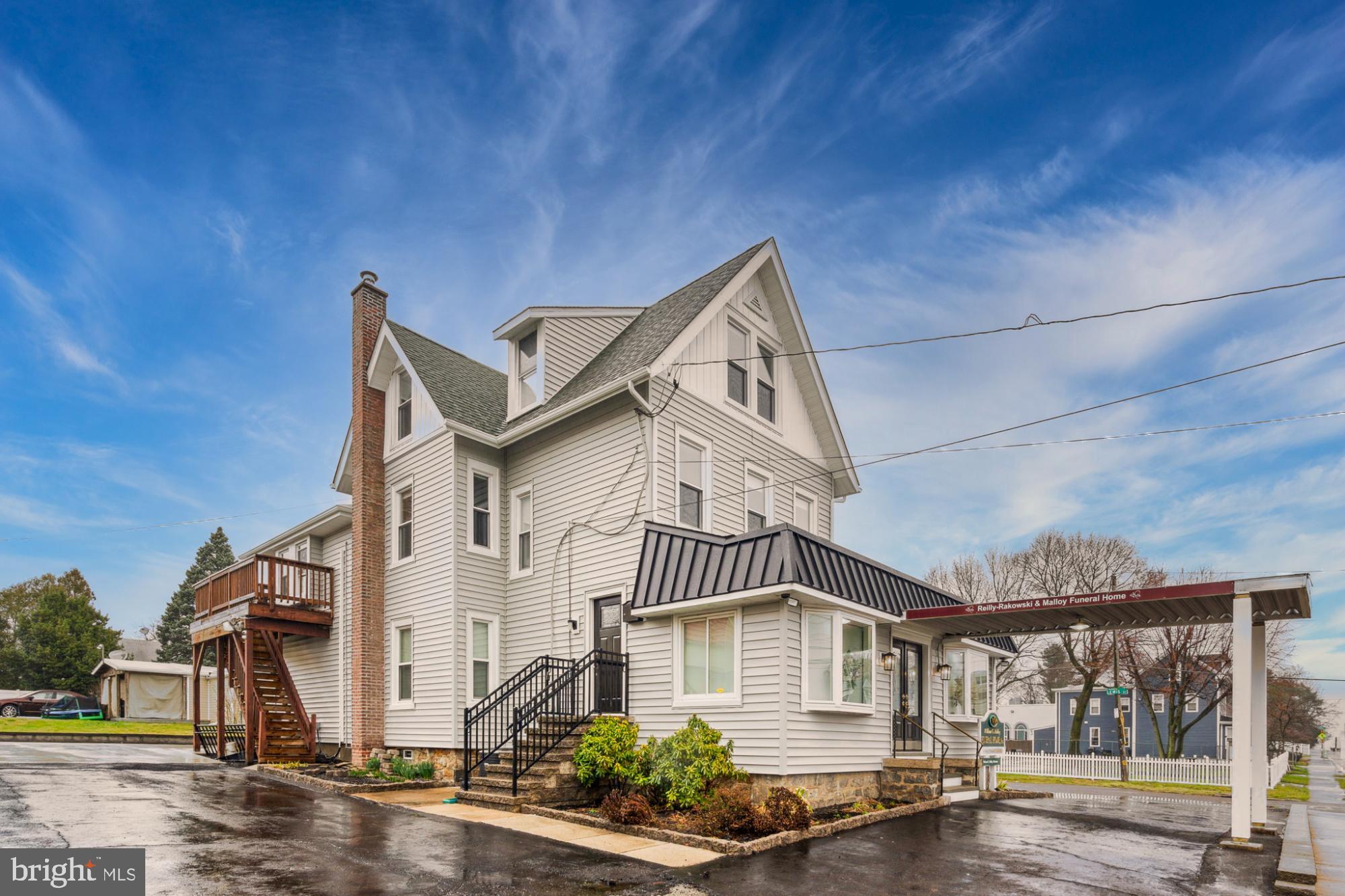 SOMERTON - Commercial Sale
