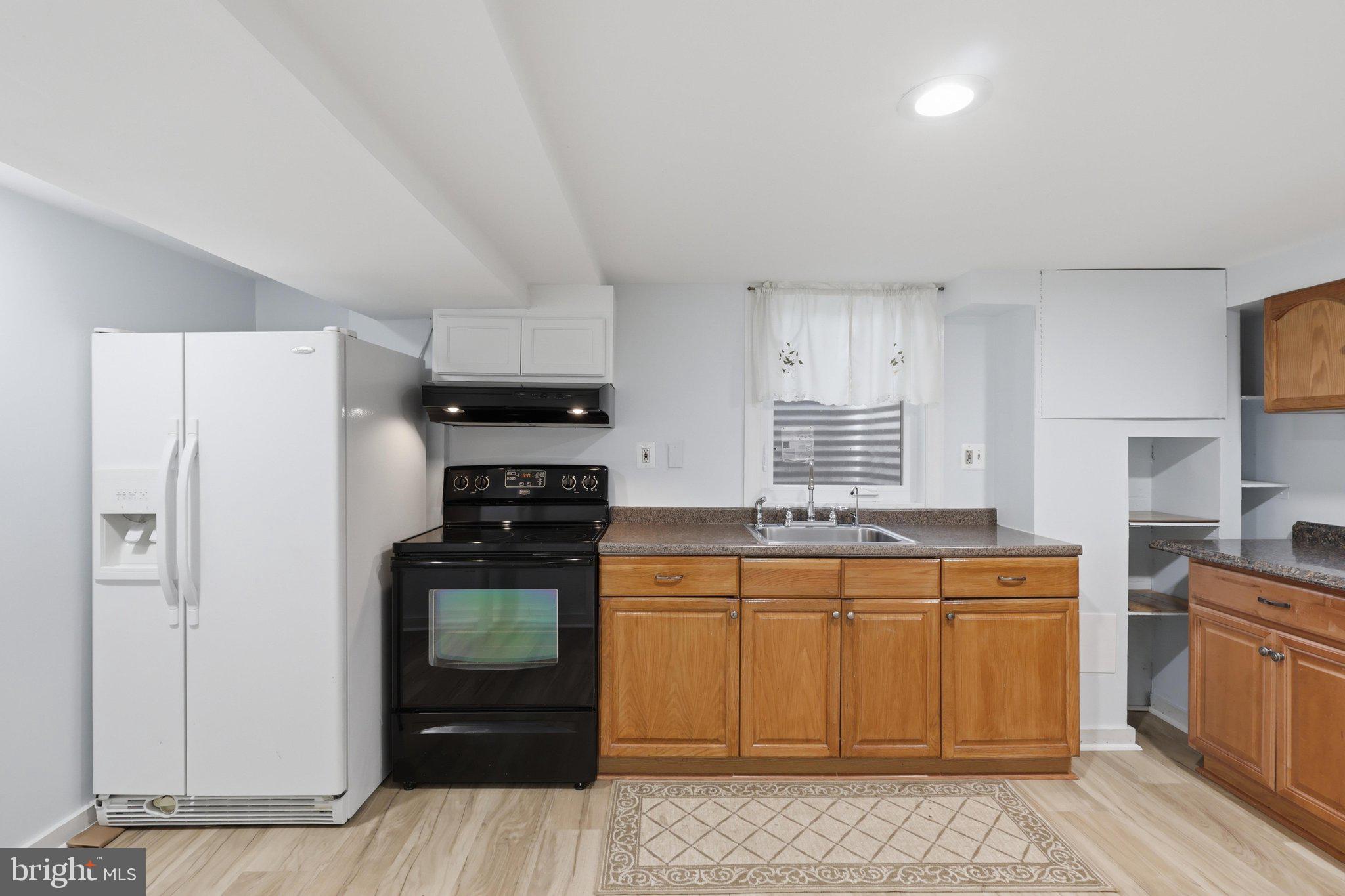 WHEATON WOODS - Residential