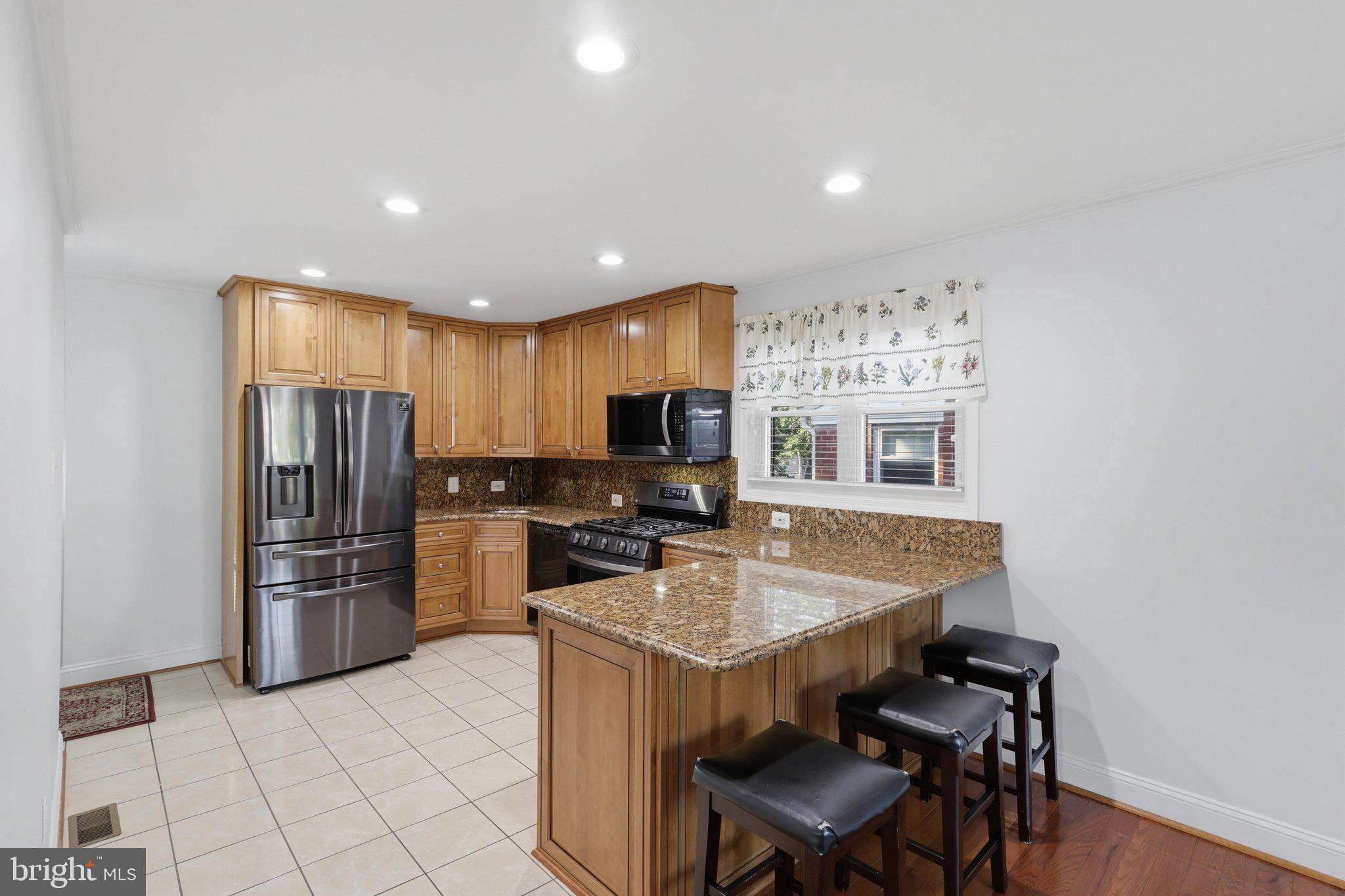 WHEATON WOODS - Residential