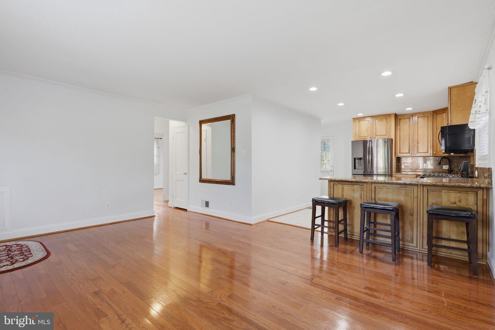 WHEATON WOODS - Residential