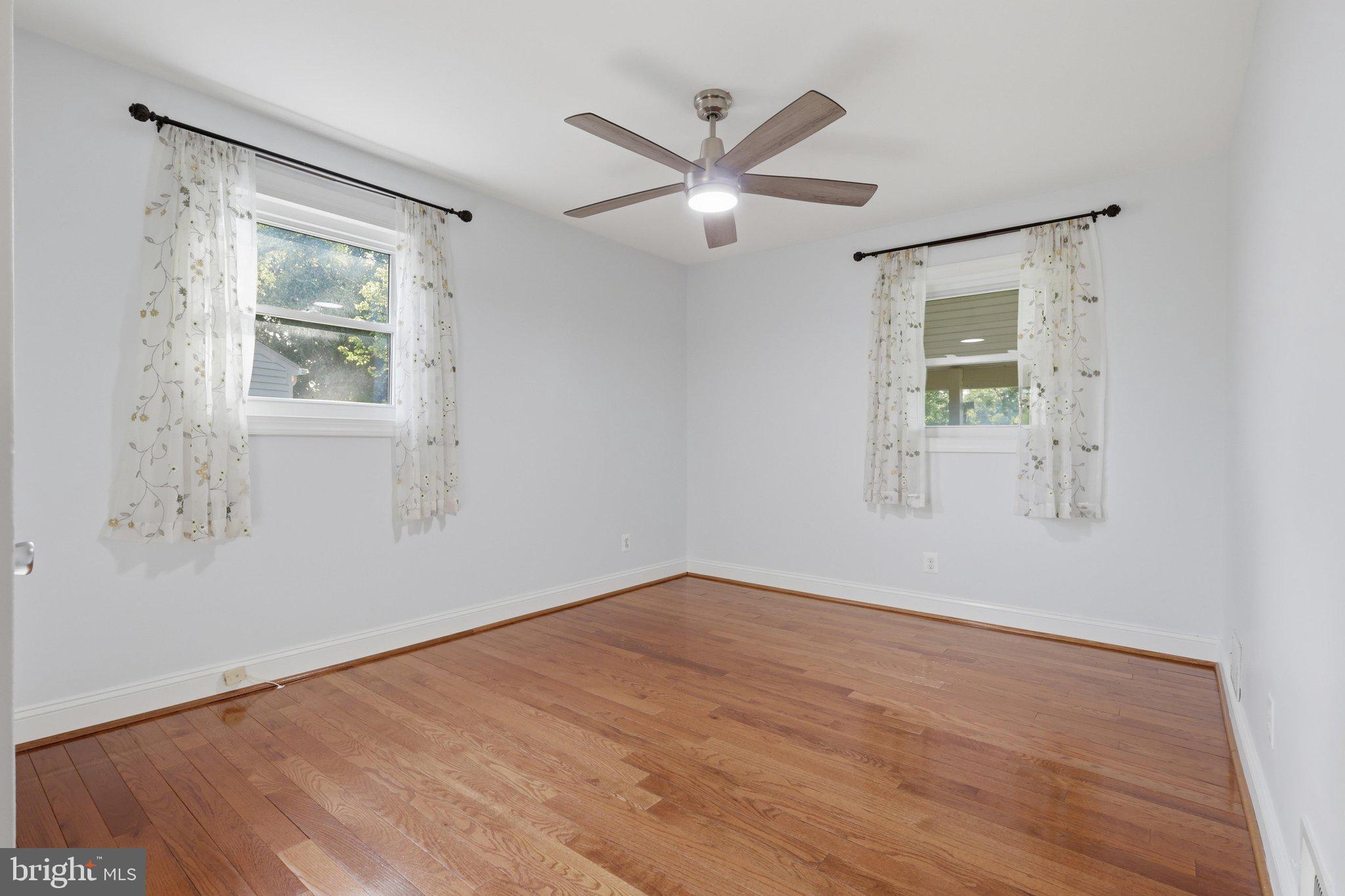 WHEATON WOODS - Residential